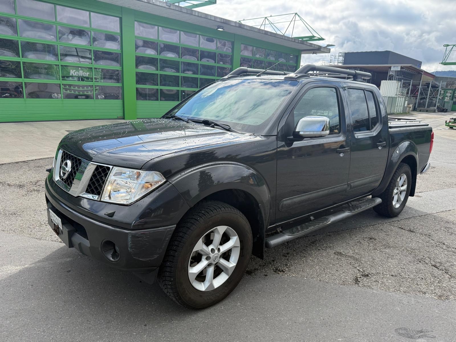 NISSAN Navara Double Cab Platinum 2.5 dCi 4WD-image-1