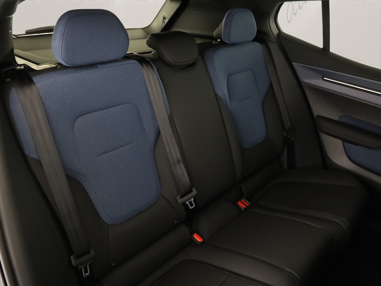 VOLVO EX30 E60 Core-image-7