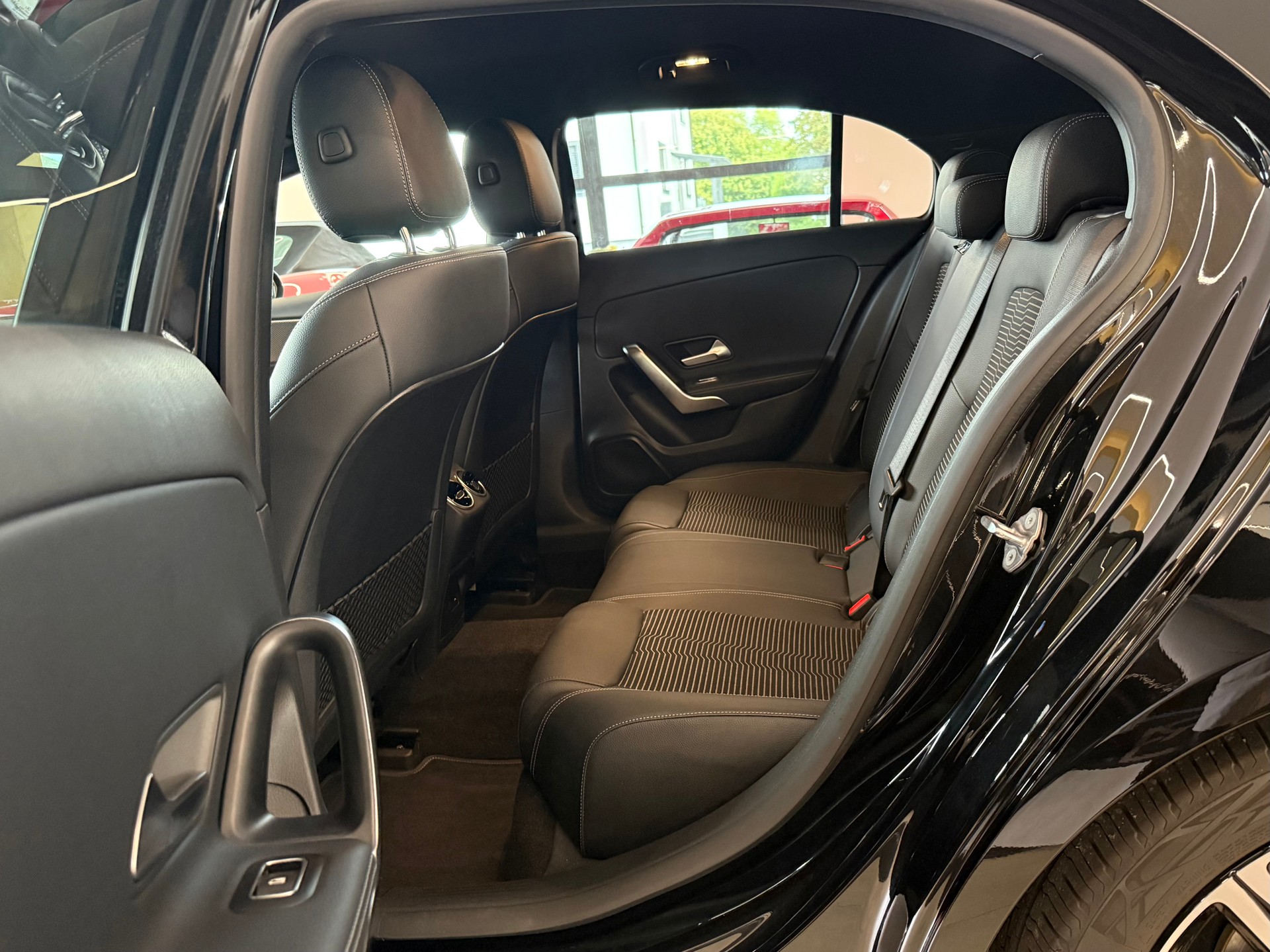 MERCEDES-BENZ A 180 Night Star-image-18