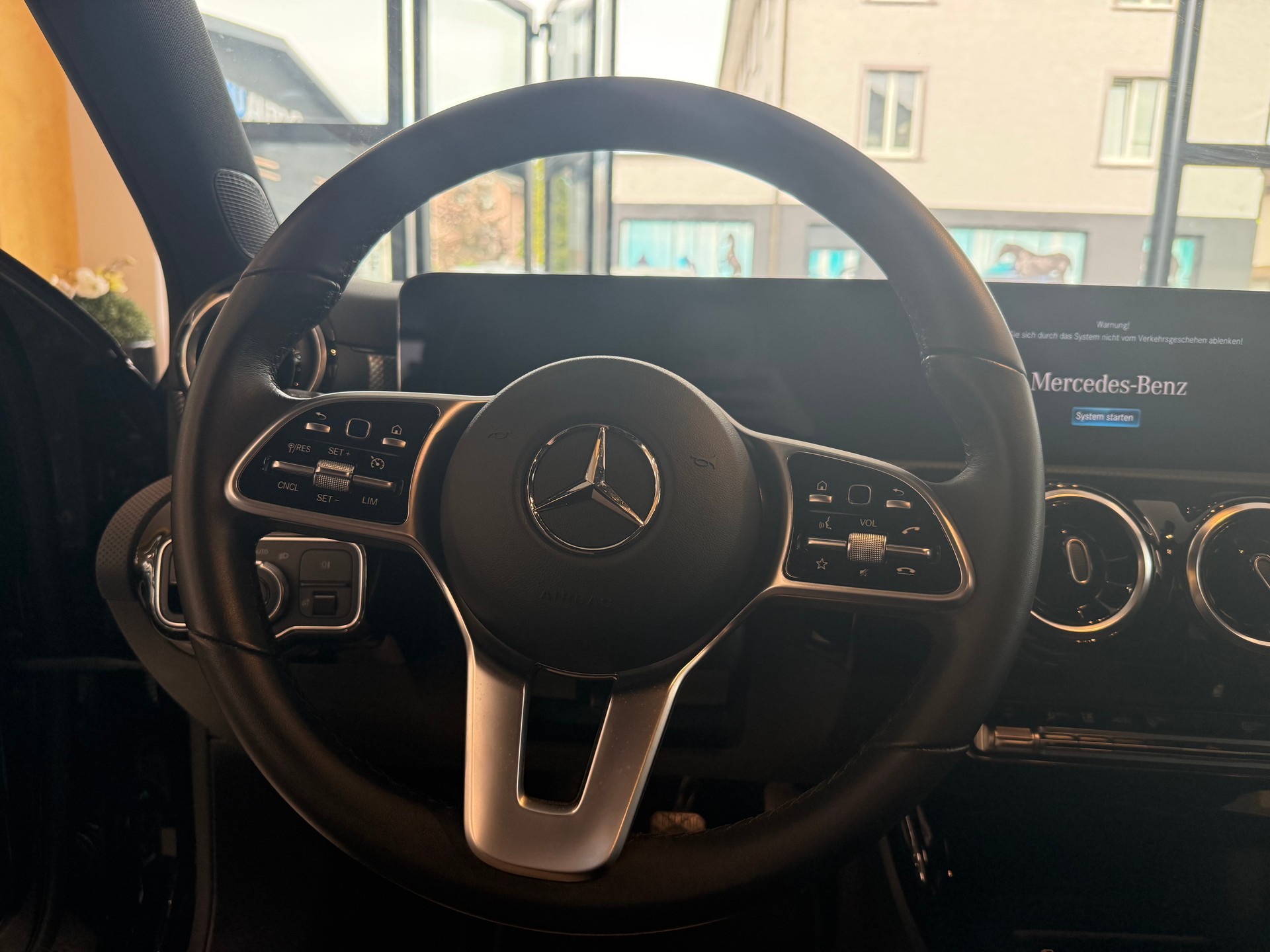 MERCEDES-BENZ A 180 Night Star-image-12