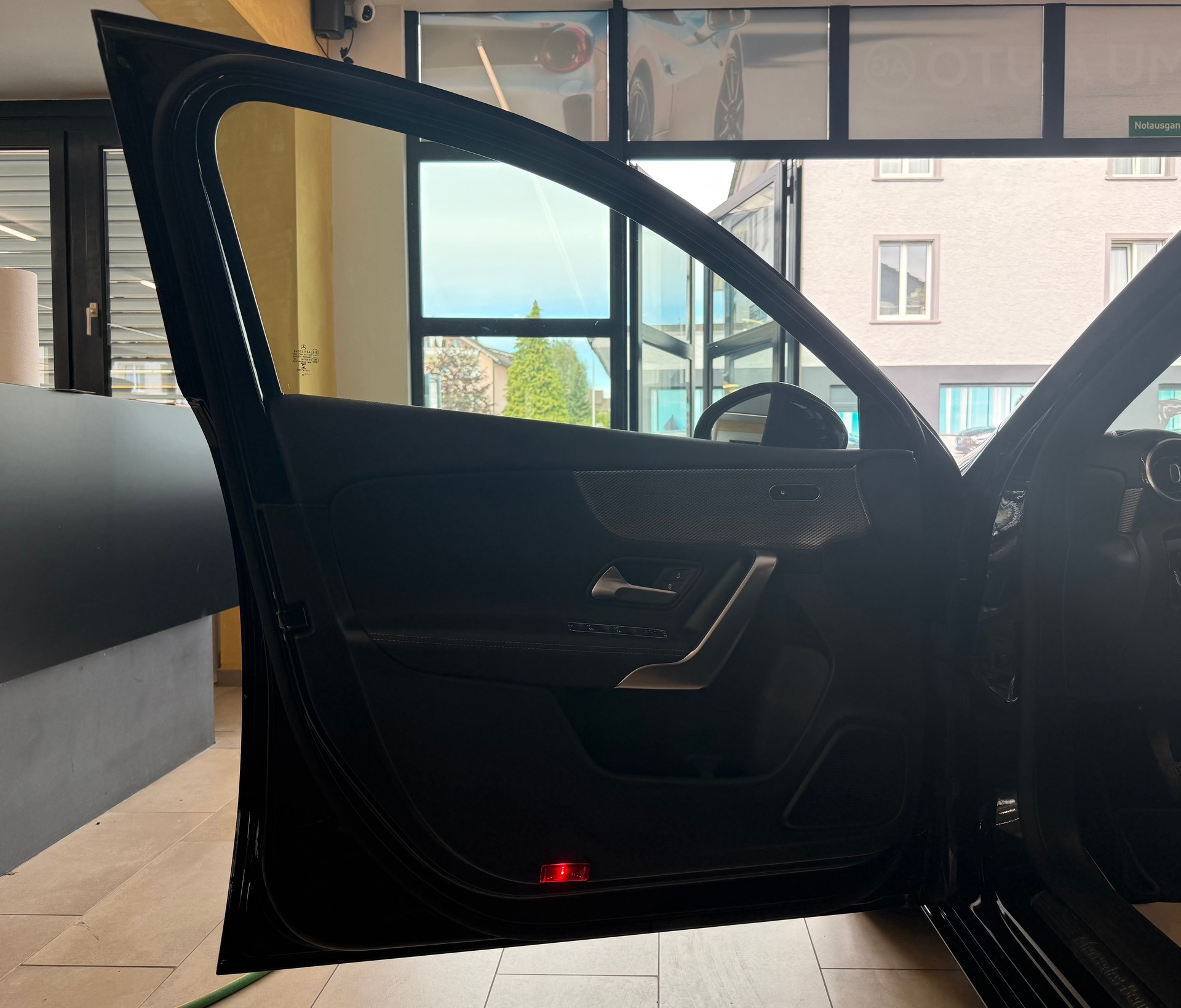 MERCEDES-BENZ A 180 Night Star-image-9