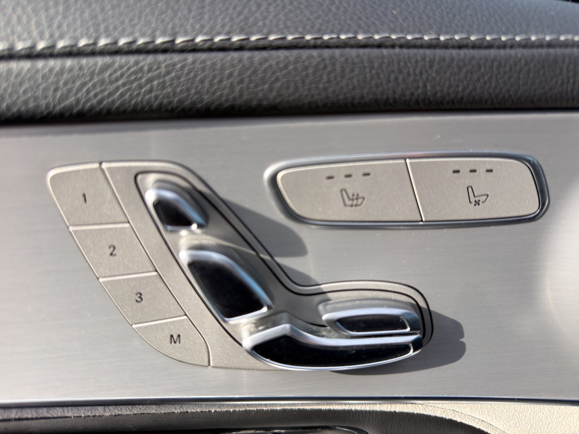 MERCEDES-BENZ GLC-Klasse C253 Coupé GLC 63 S AMG 4m+-image-16