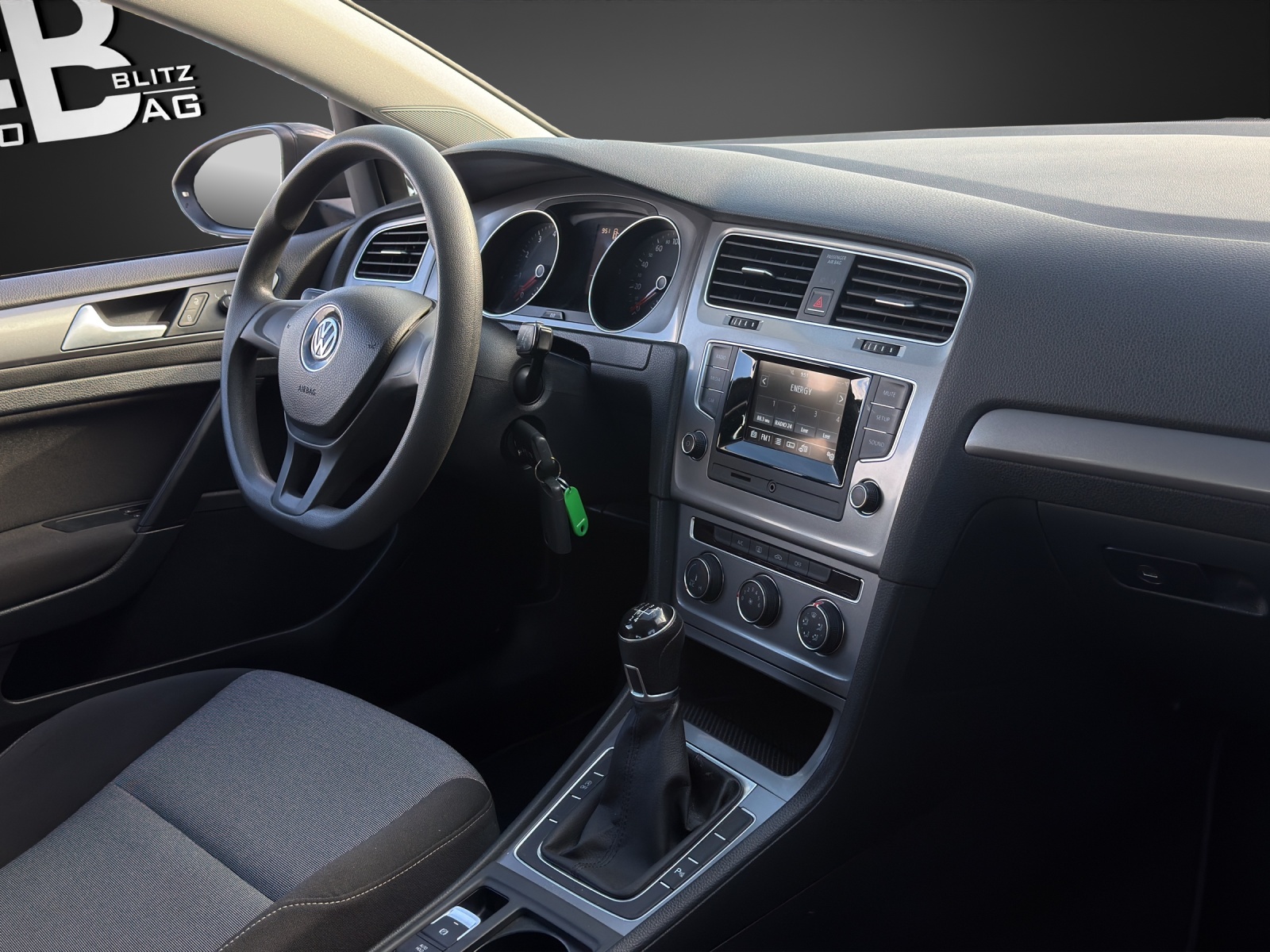 VW Golf 1.2 TSI Trendline-image-9