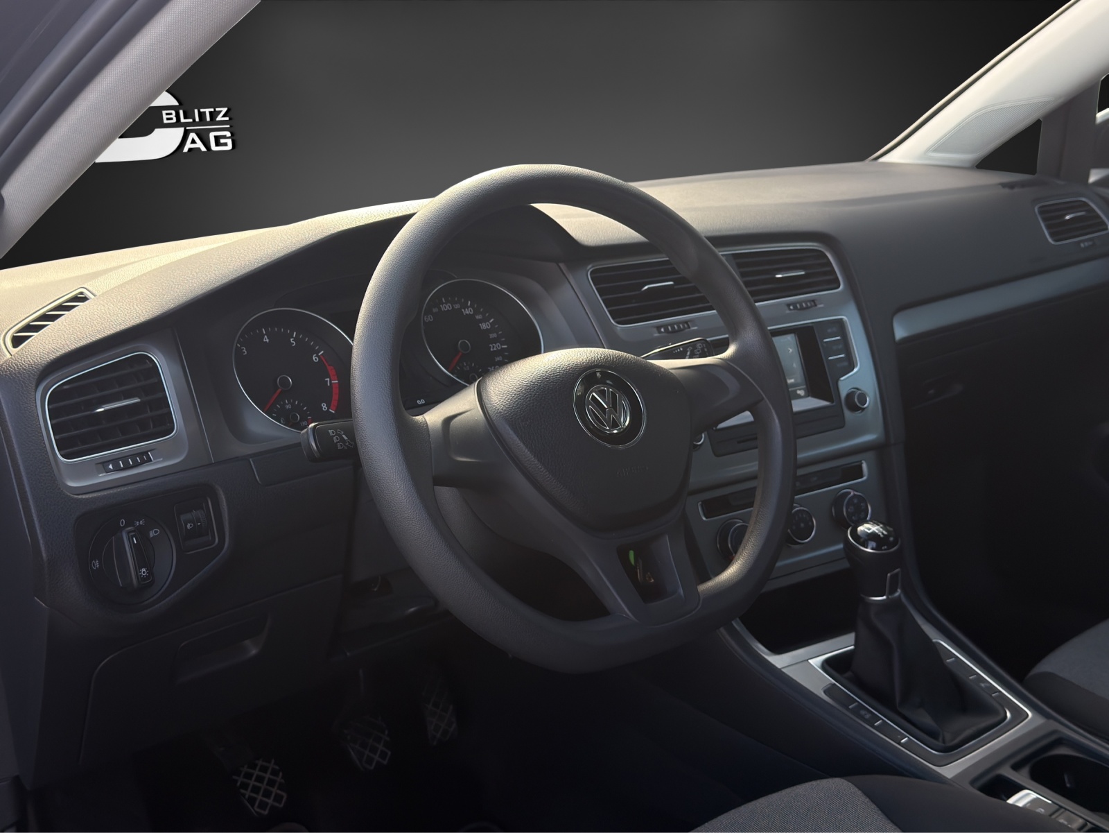 VW Golf 1.2 TSI Trendline-image-7