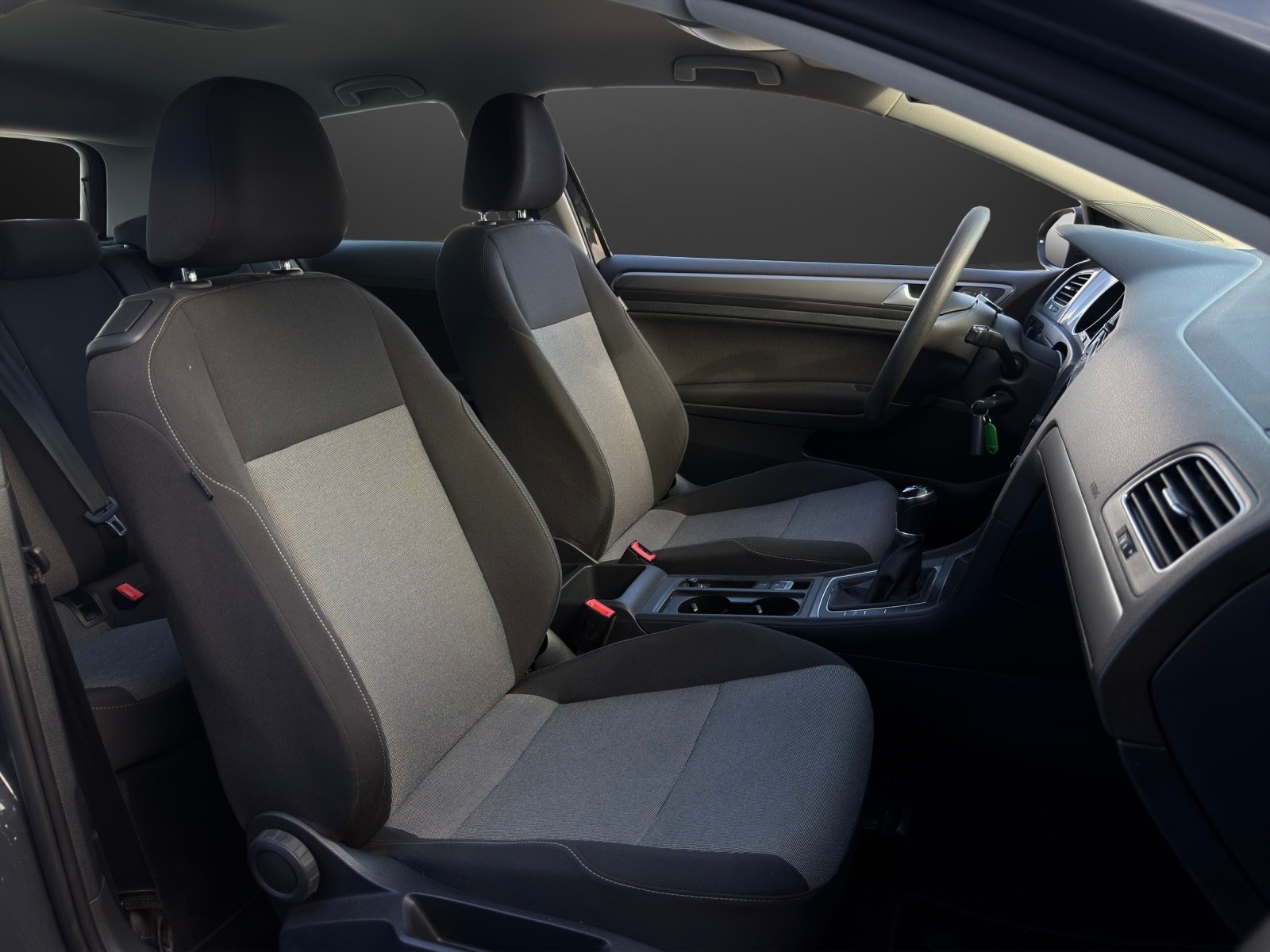 VW Golf 1.2 TSI Trendline-image-8