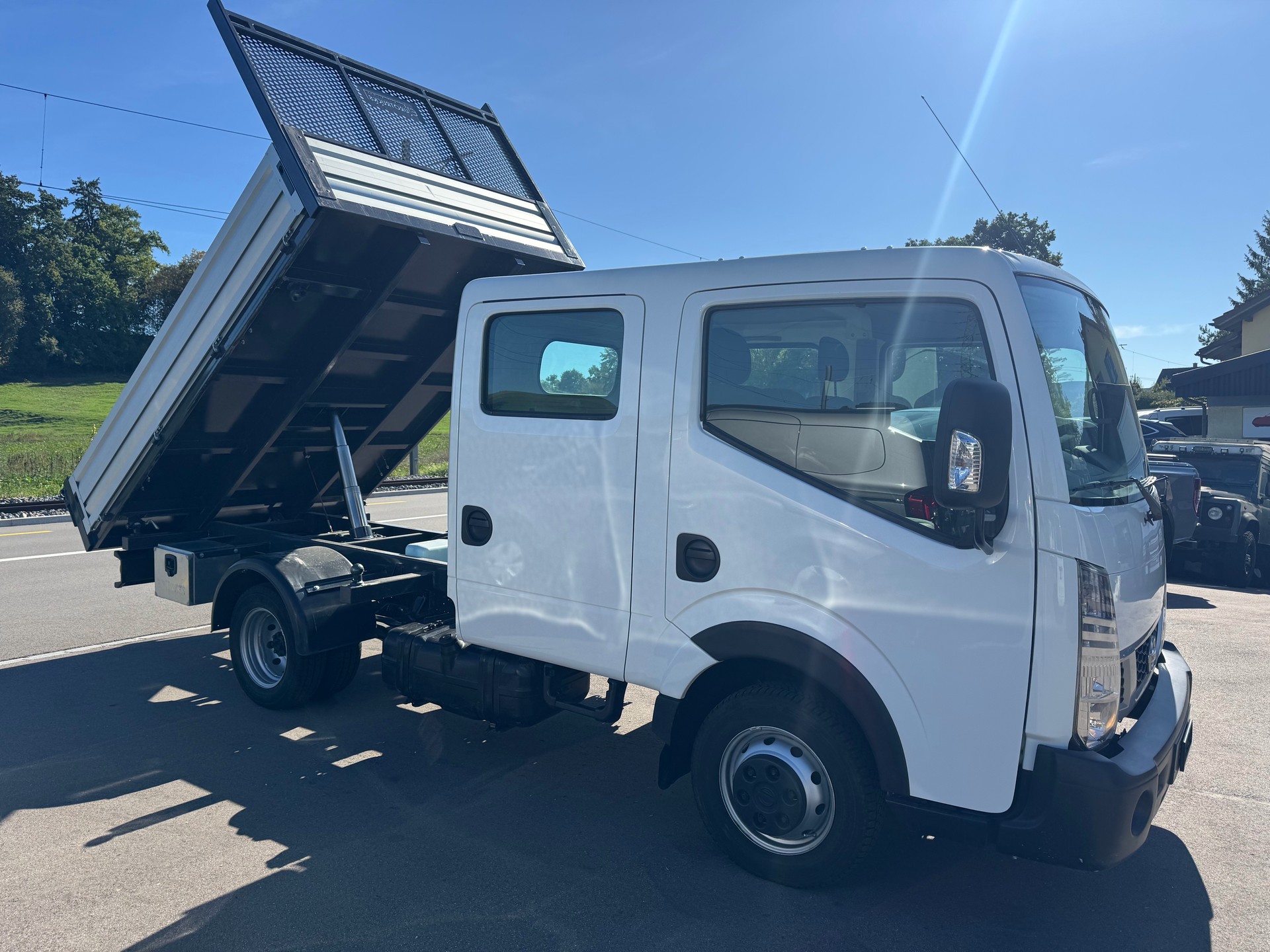 NISSAN NT400 35.13 L2 PRO **Anhängelast 3.5t** Top gepflegt 6 Plätzer-image-2