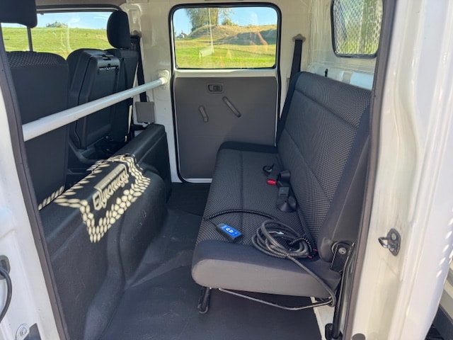 NISSAN NT400 35.13 L2 PRO **Anhängelast 3.5t** Top gepflegt 6 Plätzer-image-10