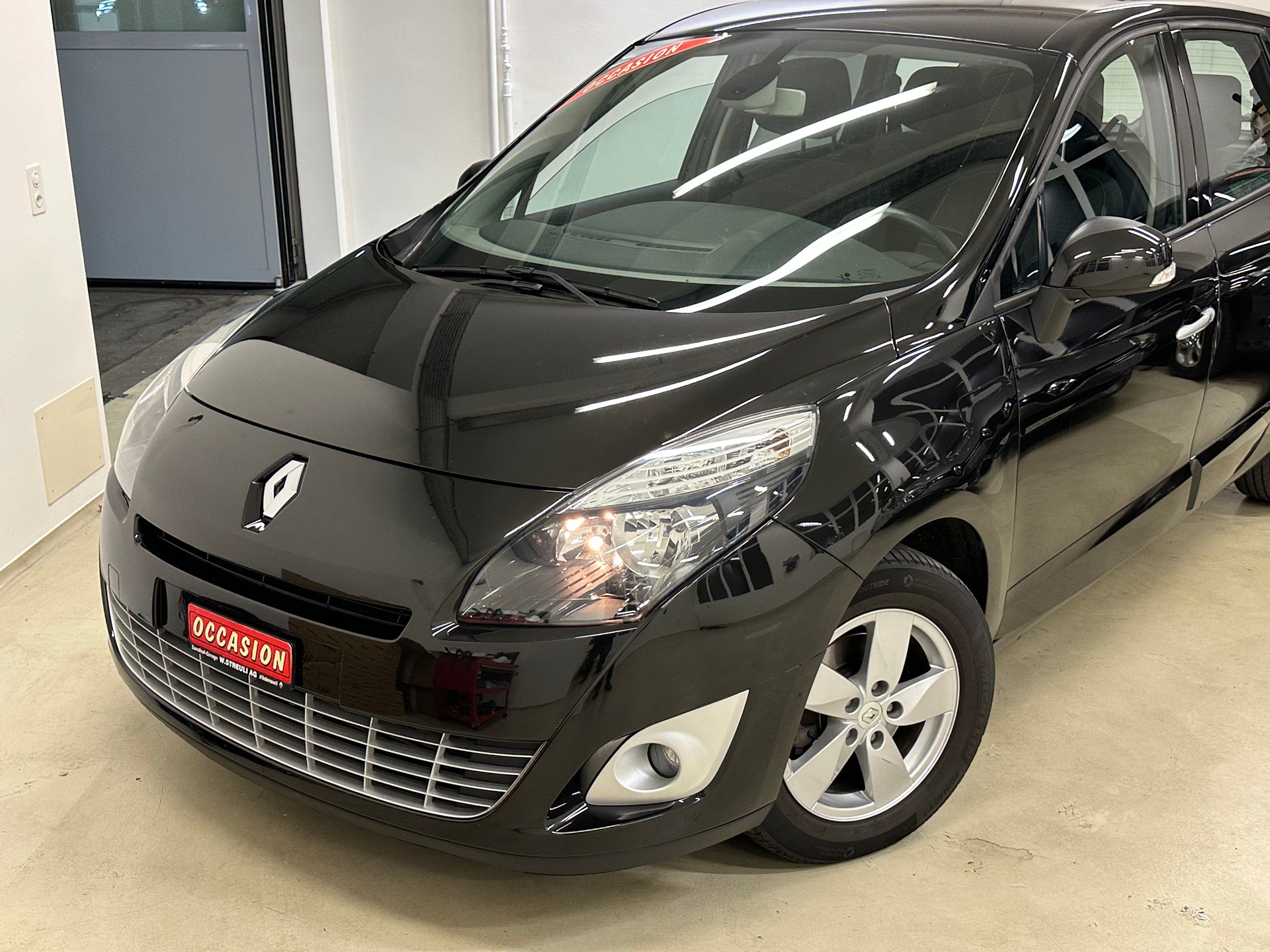 RENAULT Grand Scénic 1.4 16V Turbo Dynamique-showroom-element-3