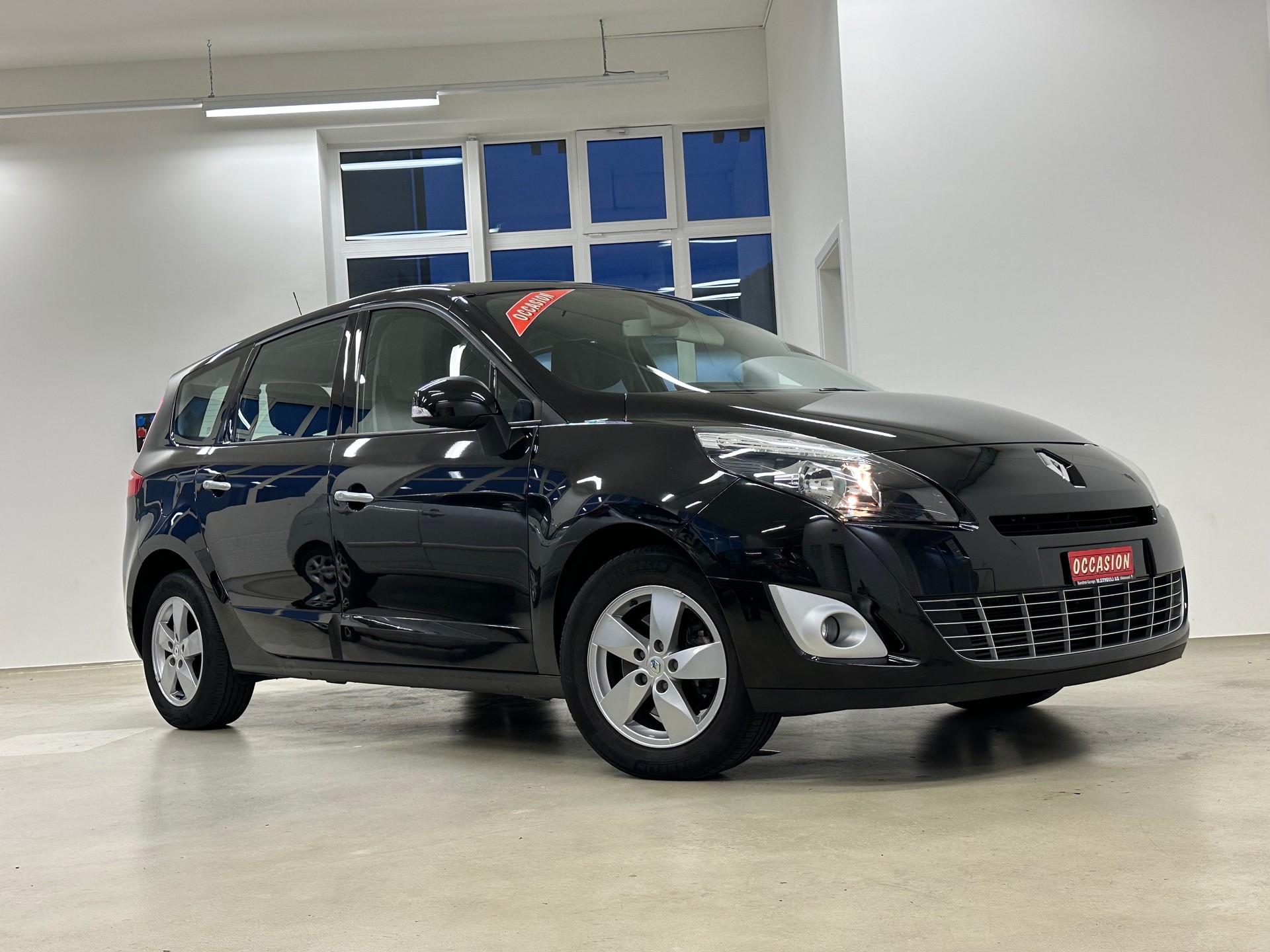 RENAULT Grand Scénic 1.4 16V Turbo Dynamique-image-3