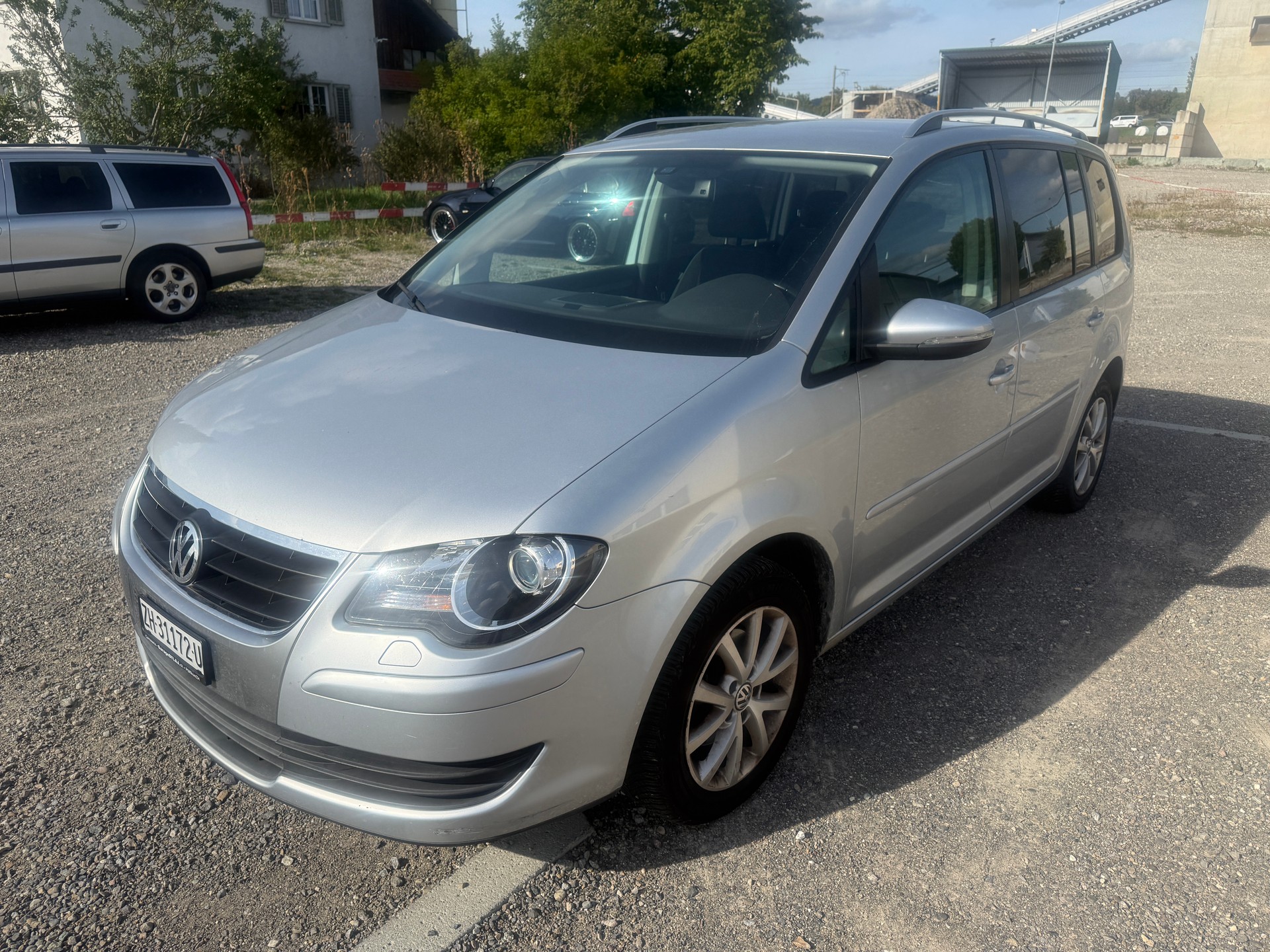 VW Touran 1.4 TSI Highline DSG-image-1