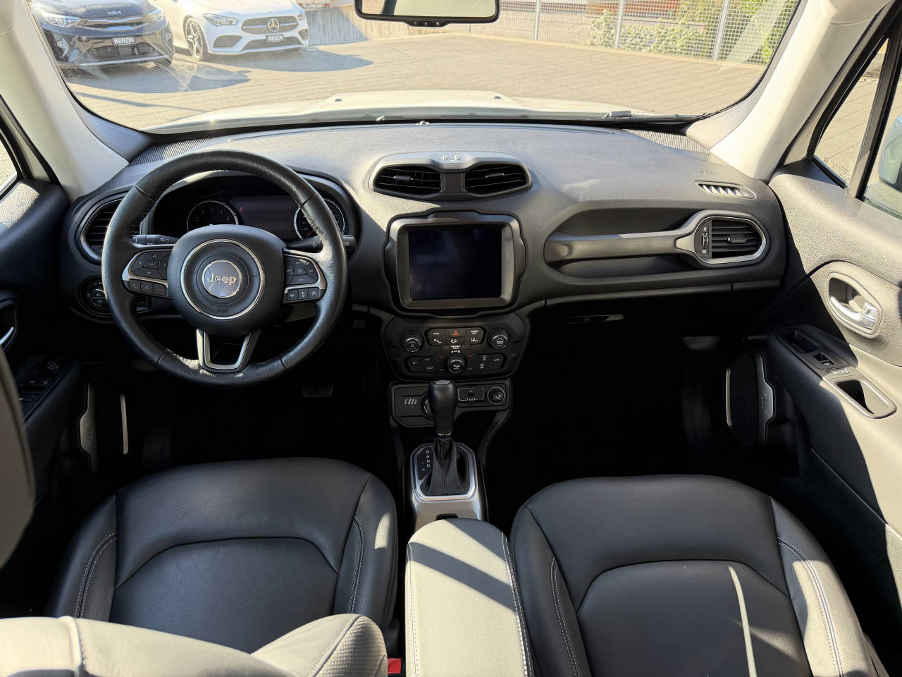 JEEP Renegade 1.4 170 MultiAir Freedom AWD-image-7