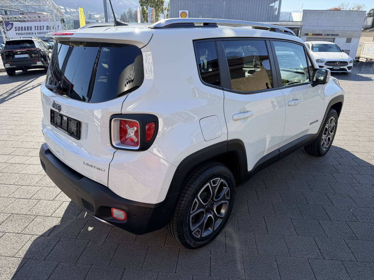 JEEP Renegade 1.4 170 MultiAir Freedom AWD-image-4