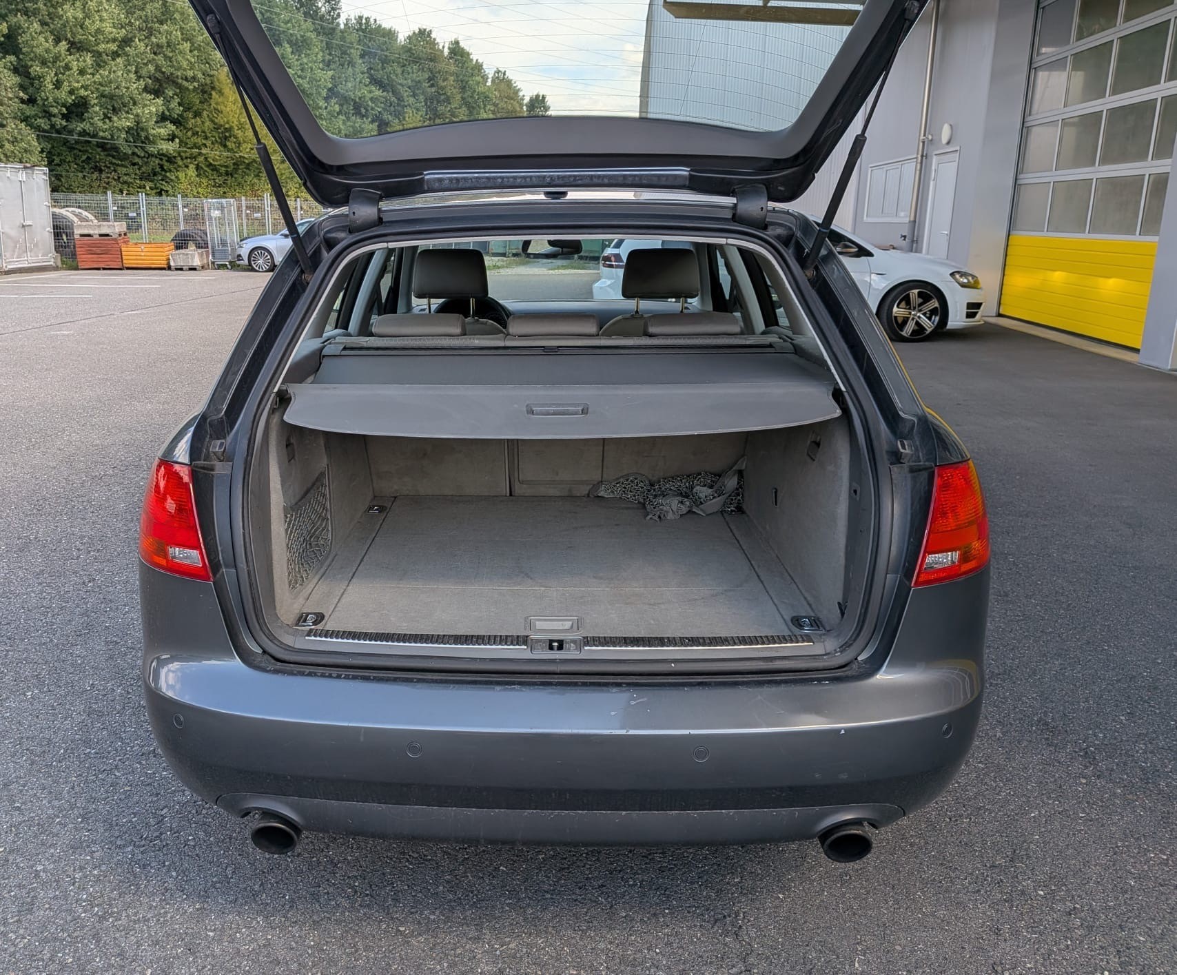 AUDI A4 Avant 3.2 FSI quattro-image-10