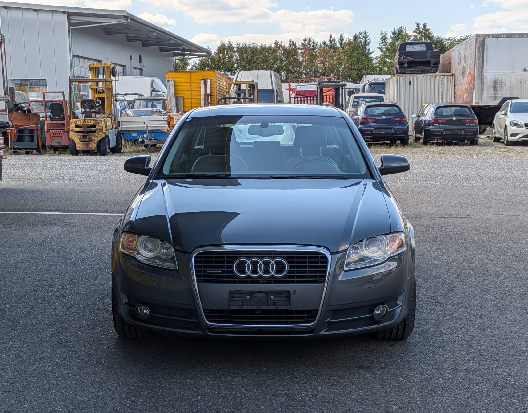 AUDI A4 Avant 3.2 FSI quattro-image-1