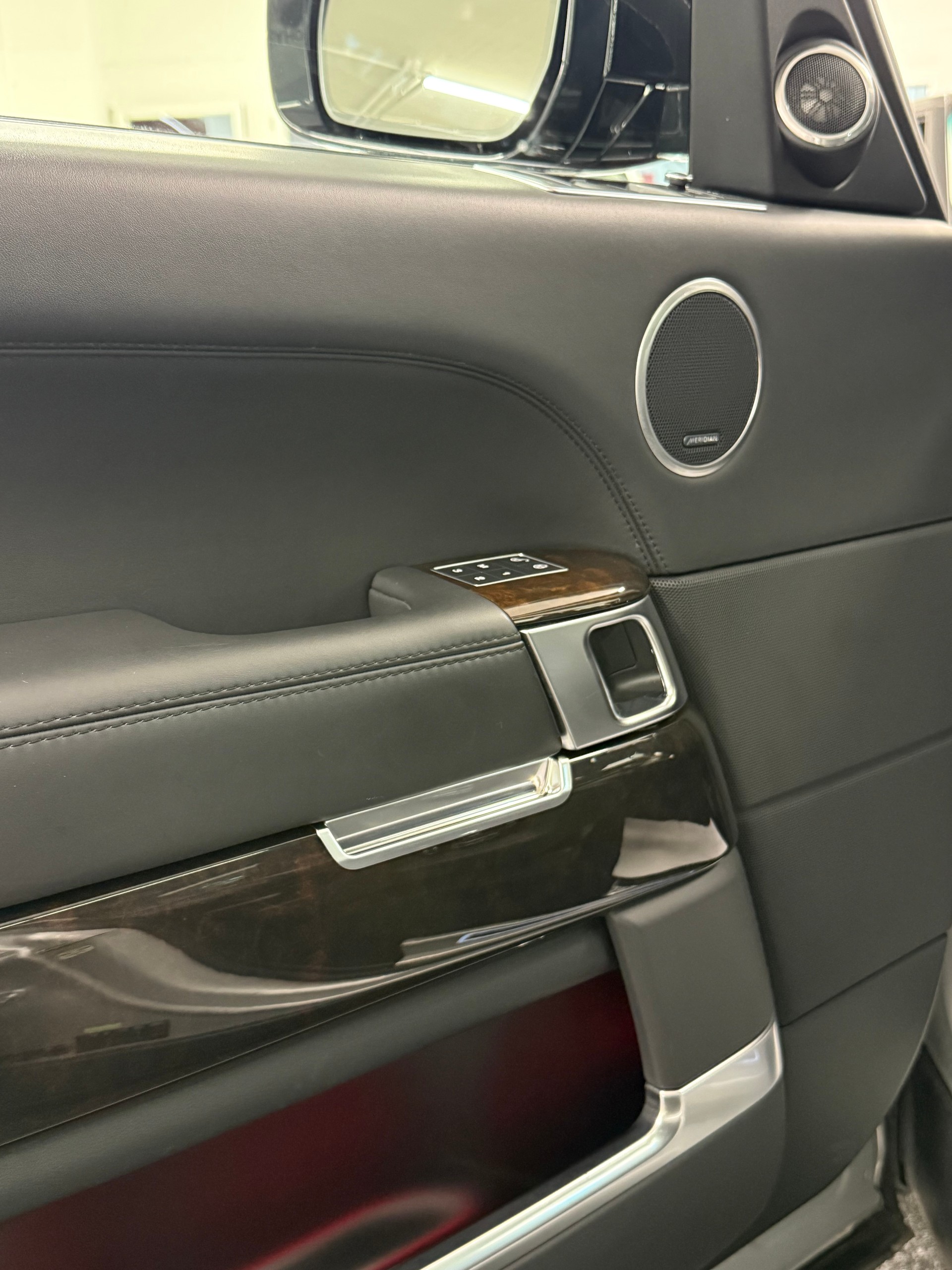 LAND ROVER Range Rover 3.0 TDV6 Autobiography Automatic-image-16