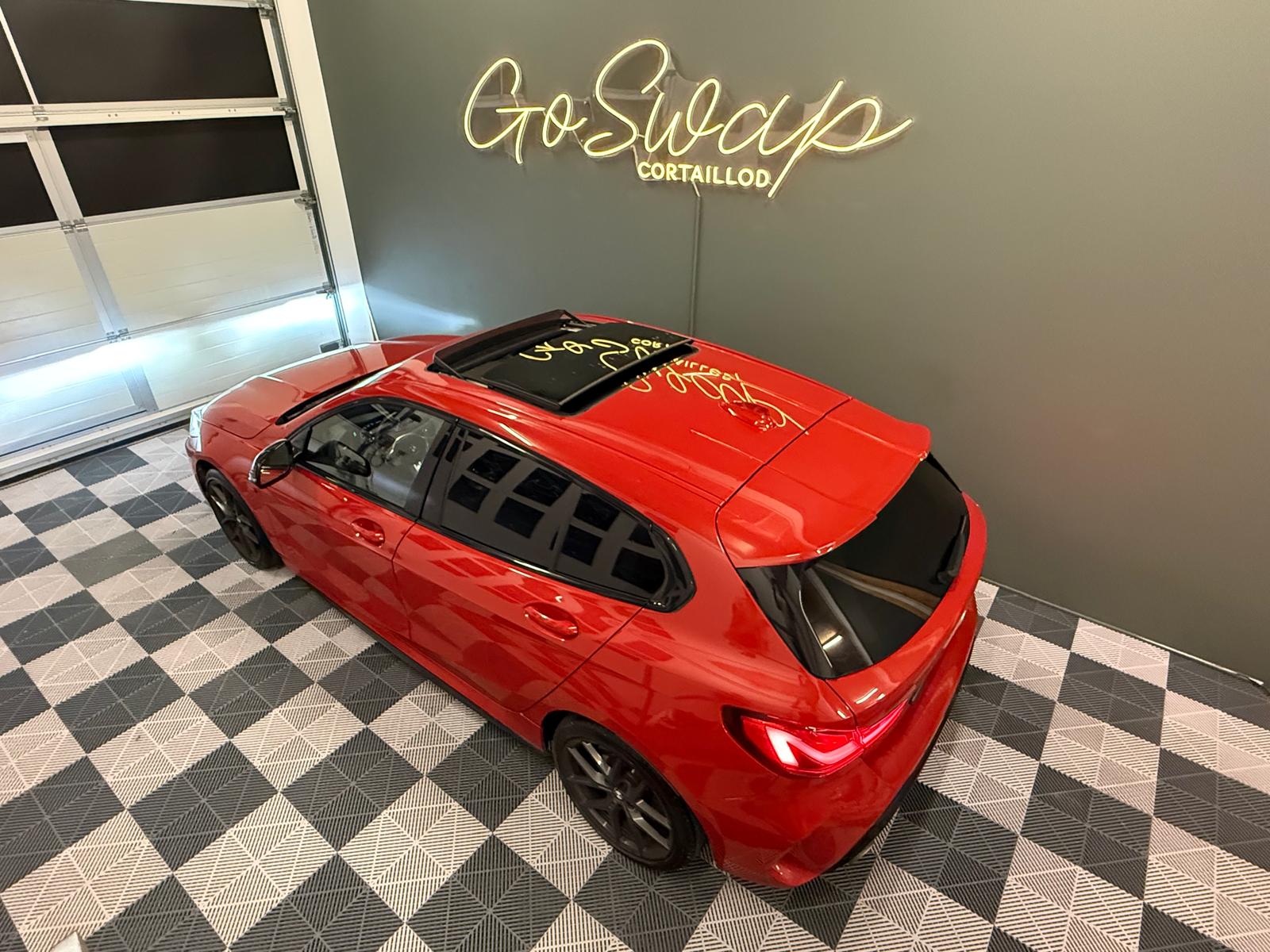 BMW M135i xDrive Steptronic-image-2