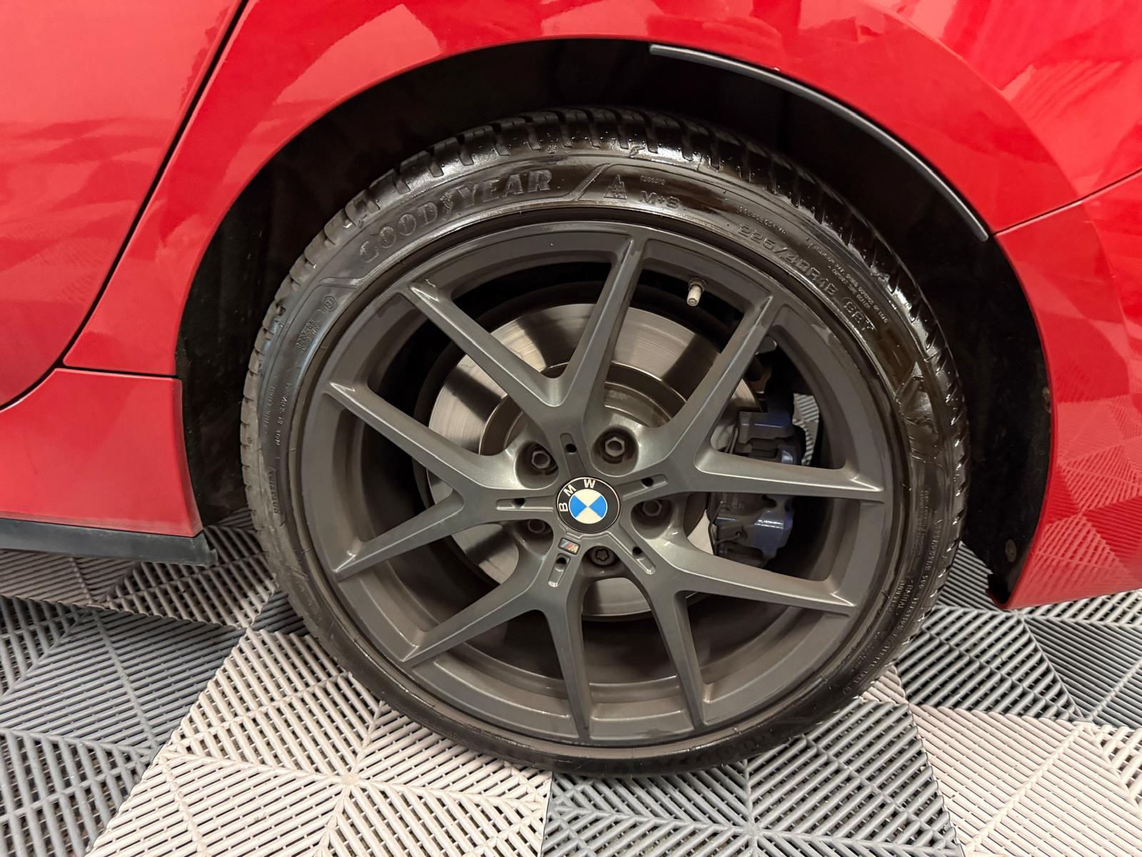 BMW M135i xDrive Steptronic-image-31