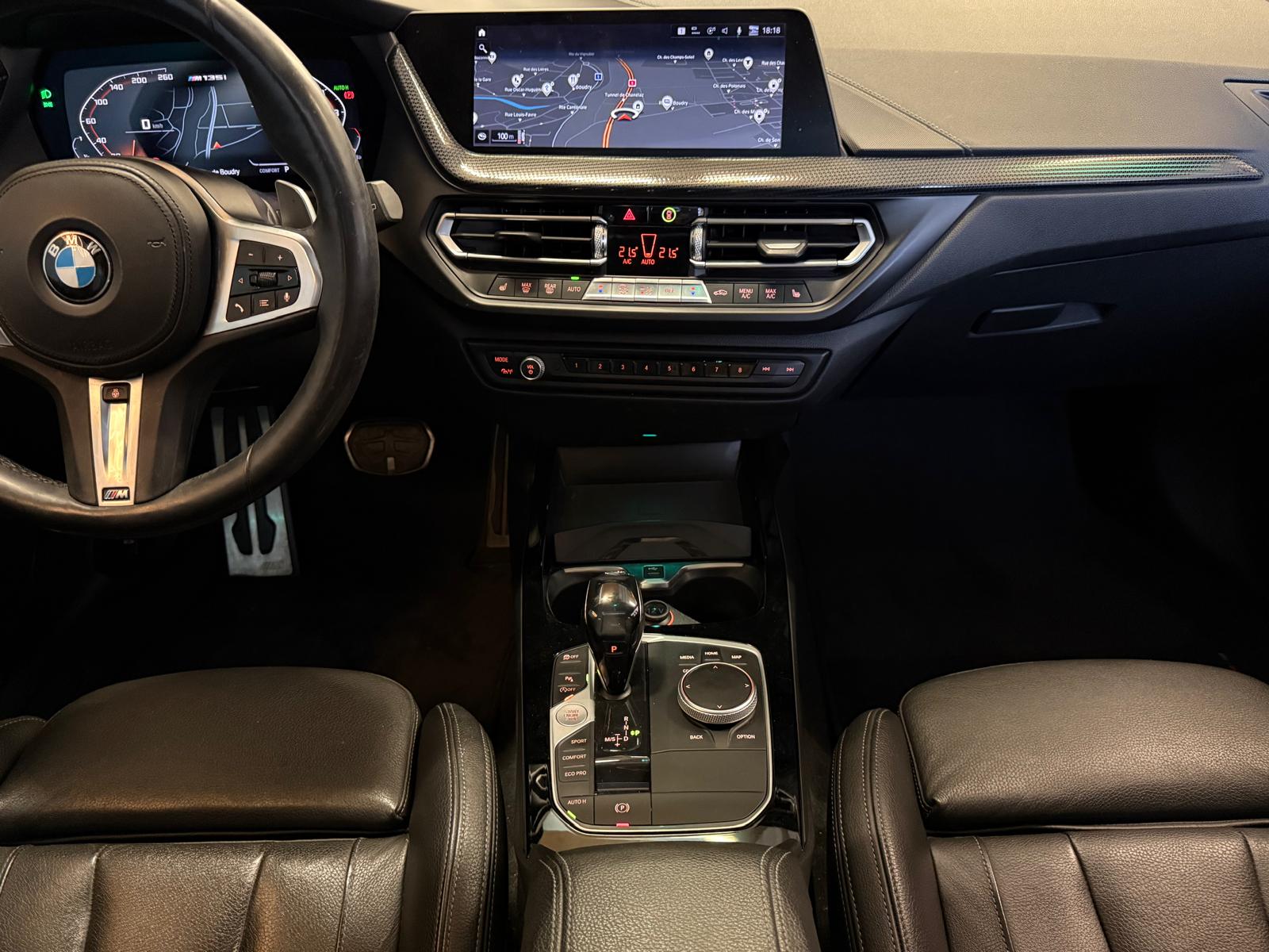 BMW M135i xDrive Steptronic-image-24
