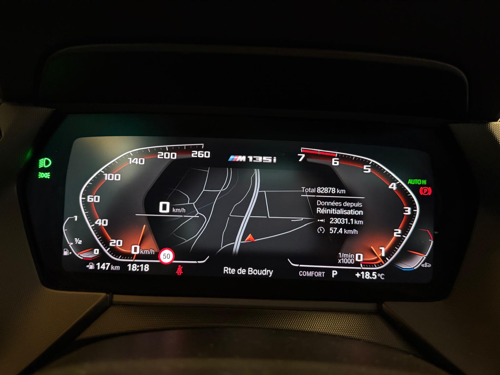 BMW M135i xDrive Steptronic-image-19