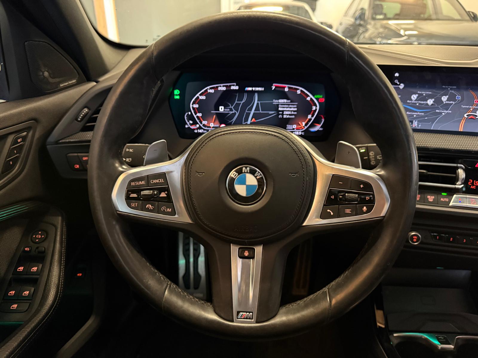 BMW M135i xDrive Steptronic-image-21