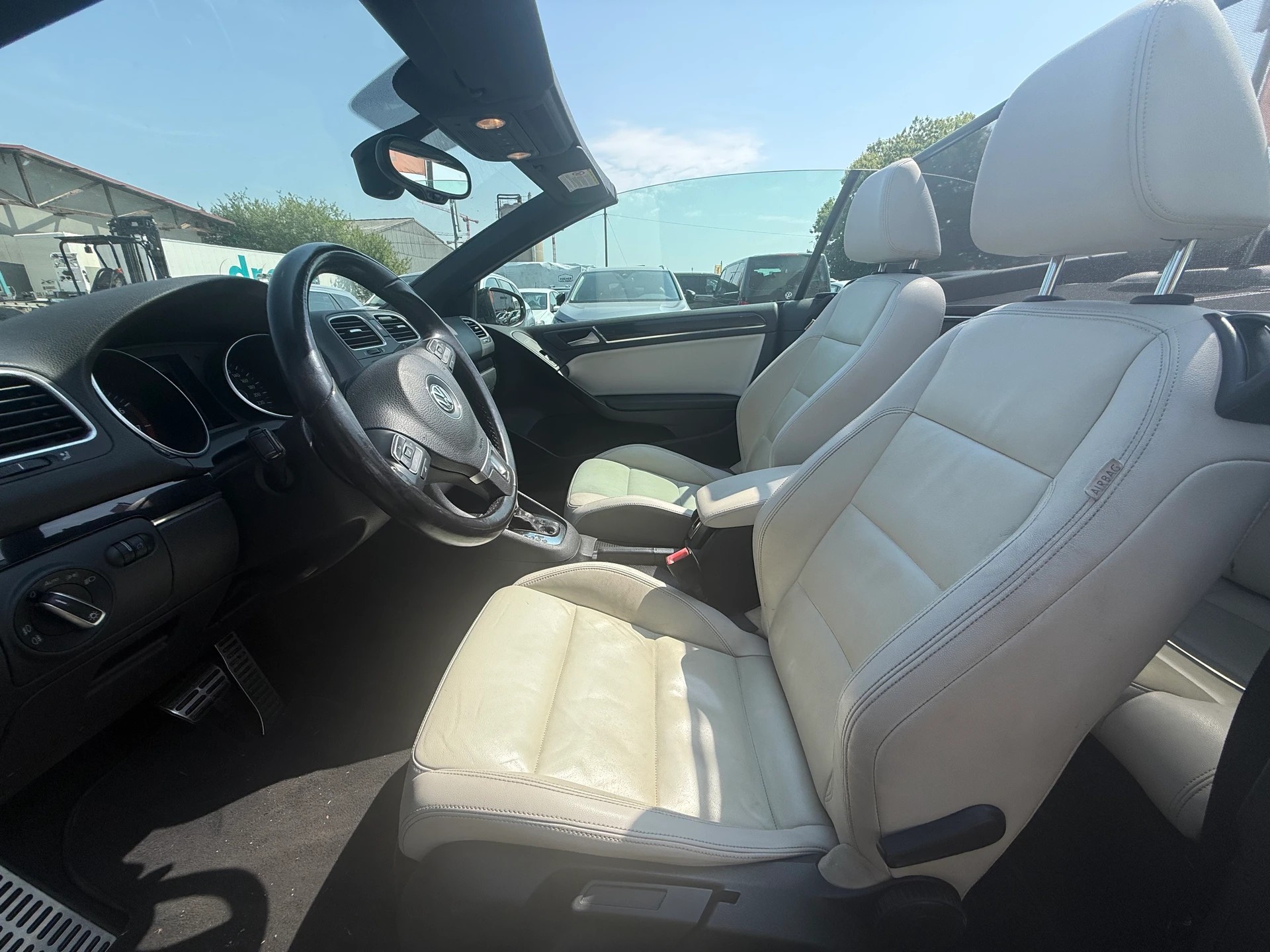 VW Golf Cabrio 1.4 TSI DSG-image-4