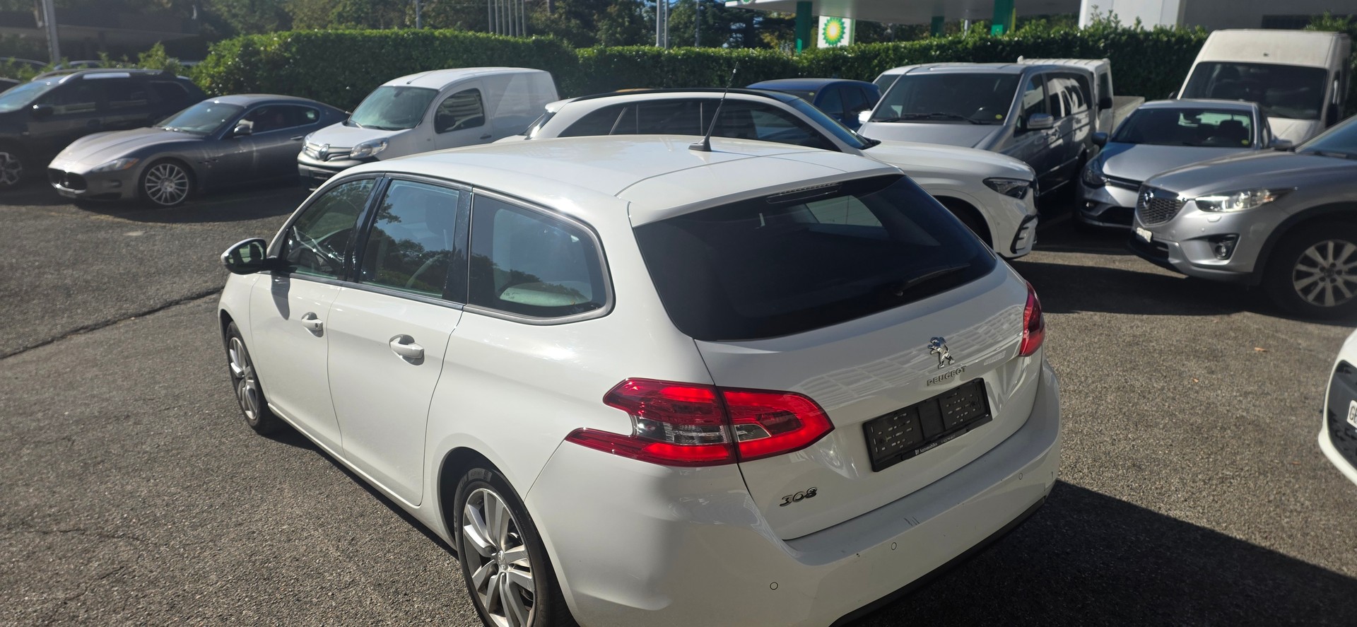 PEUGEOT 308-image-2