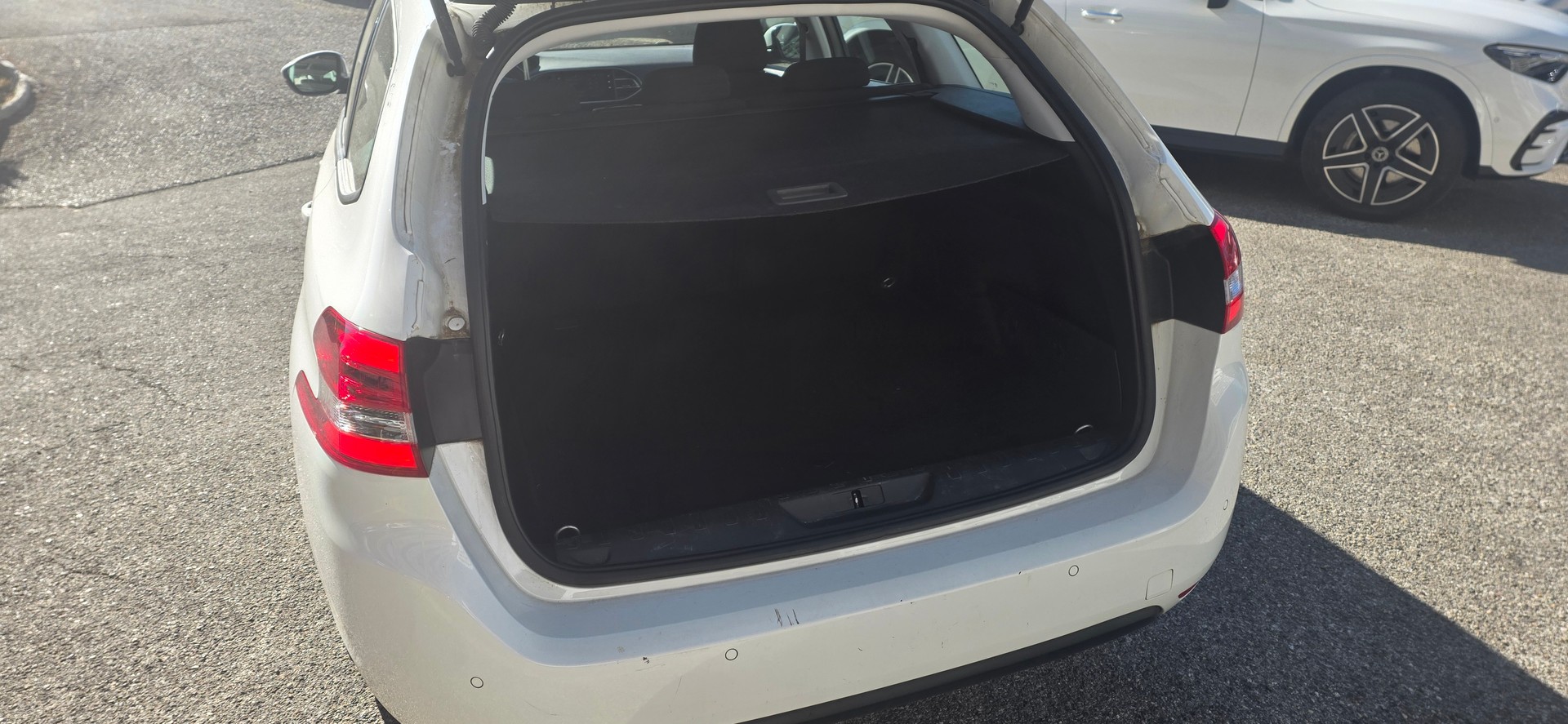 PEUGEOT 308-image-3