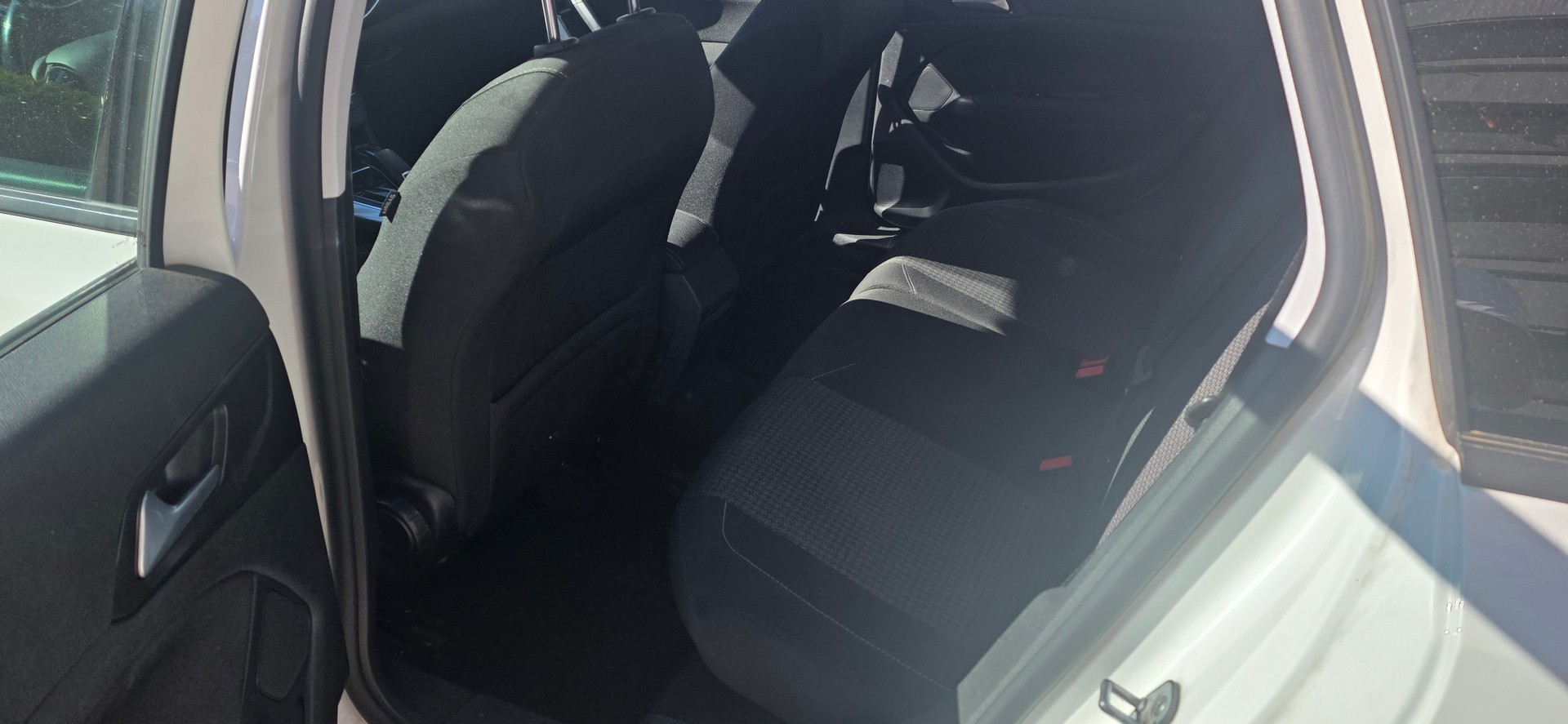 PEUGEOT 308-image-4