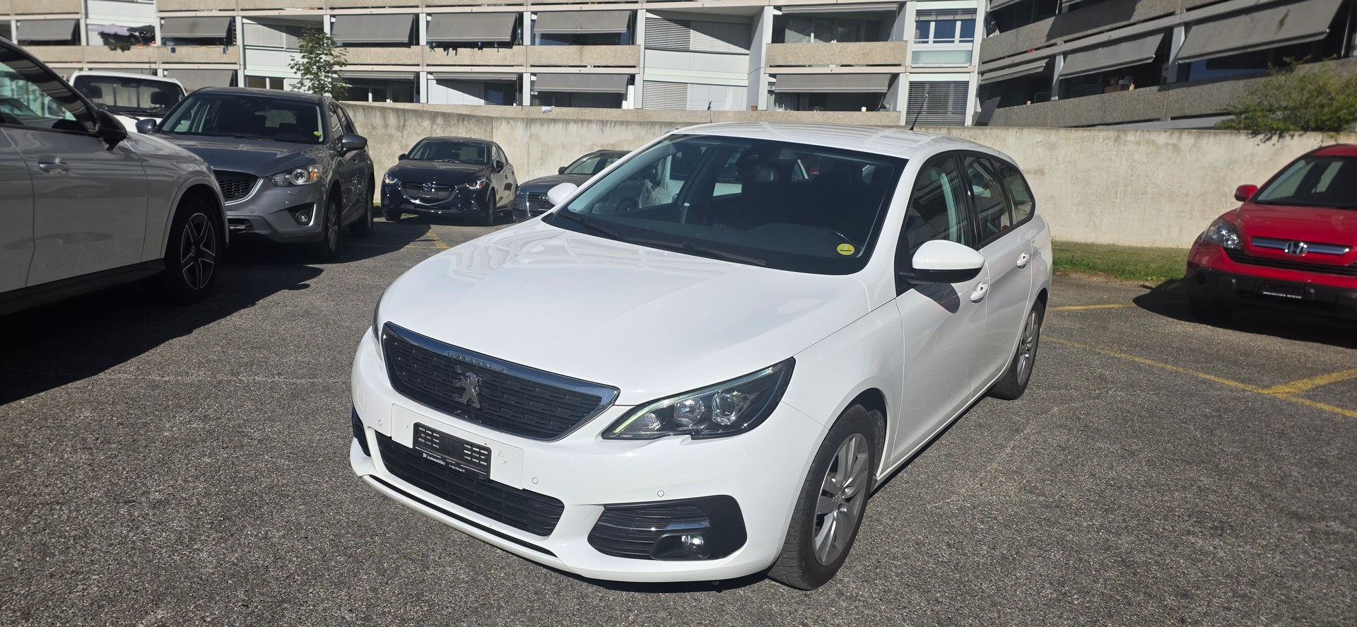 PEUGEOT 308-image-1