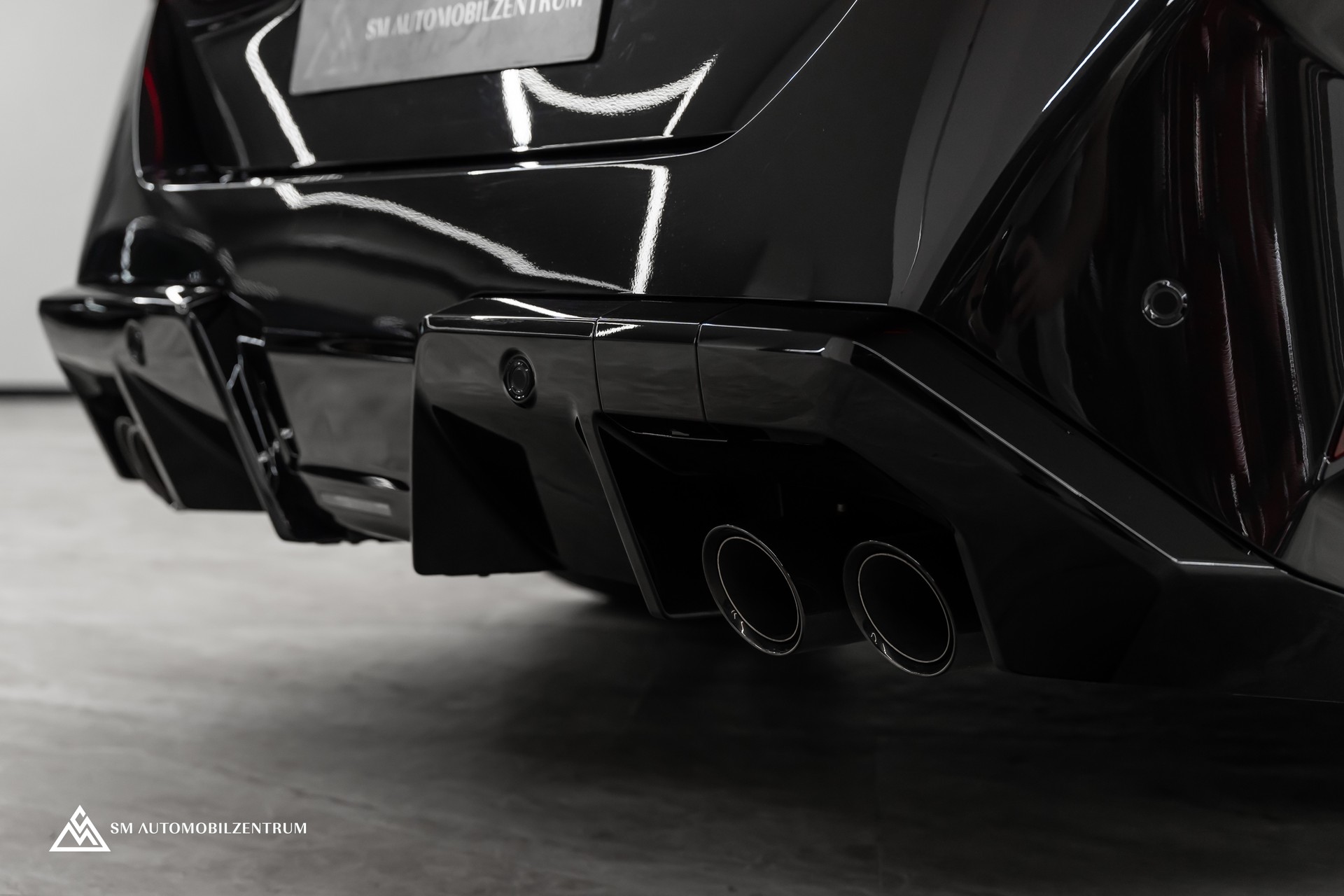 BMW M5 xDrive / CH / Carbon Exterieur & Interieur / 360° / Head-Up / Sitzbelüftung-image-14