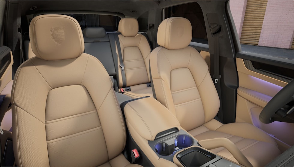PORSCHE Cayenne GTS Tiptronic NEW EXKLUSIVE PTS PORSCHE RACING GREEN VOLLAUSSTATTUNG BURMESTER PTS-image-5