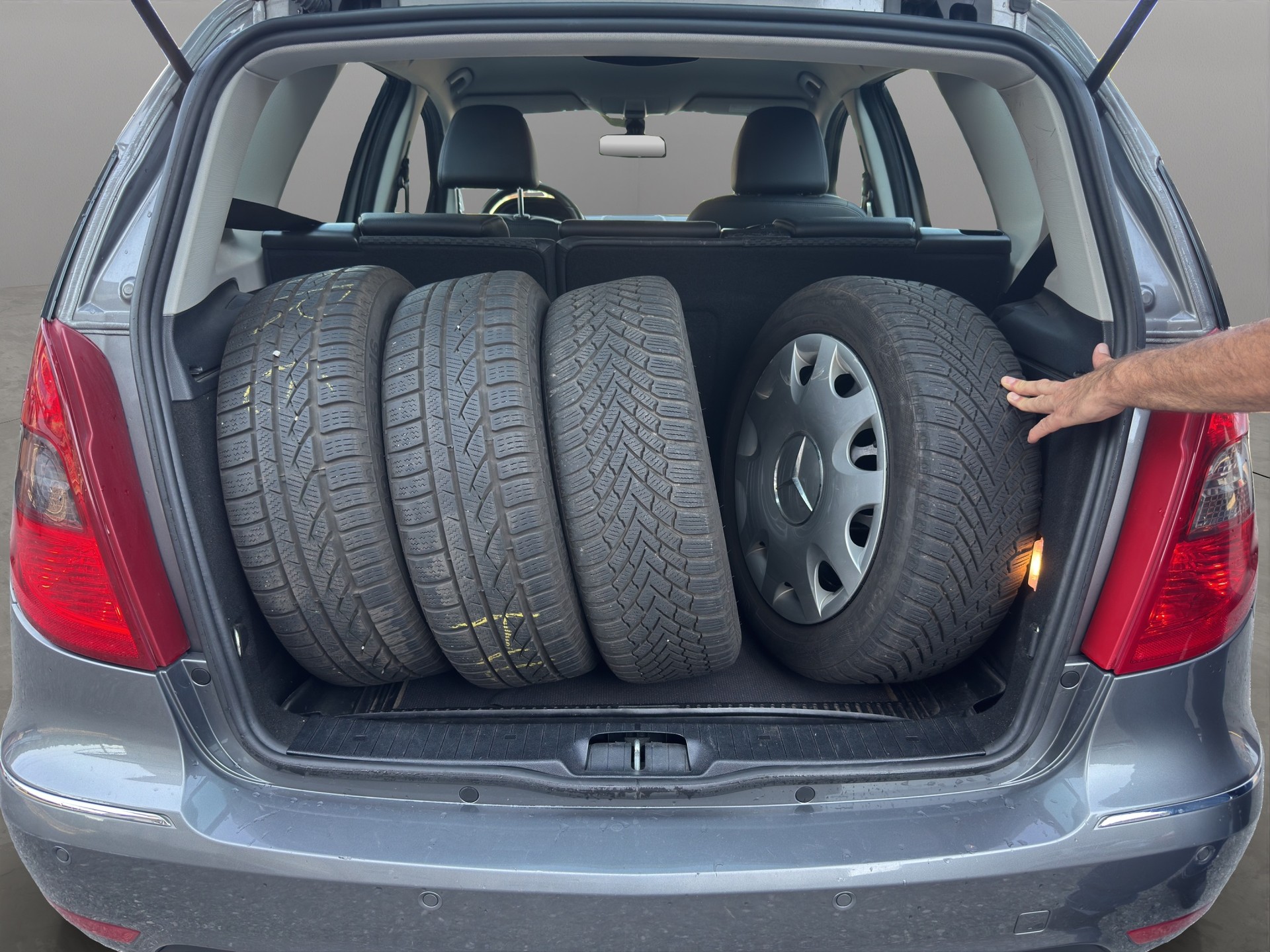 MERCEDES-BENZ A 180 CDI Classic Autotronic-image-14