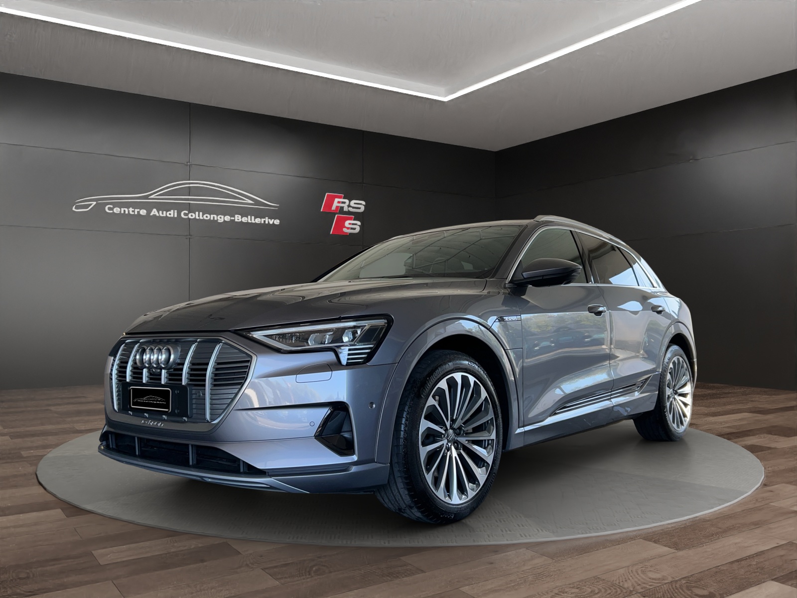 AUDI e-tron 55 Advanced quattro-image-0