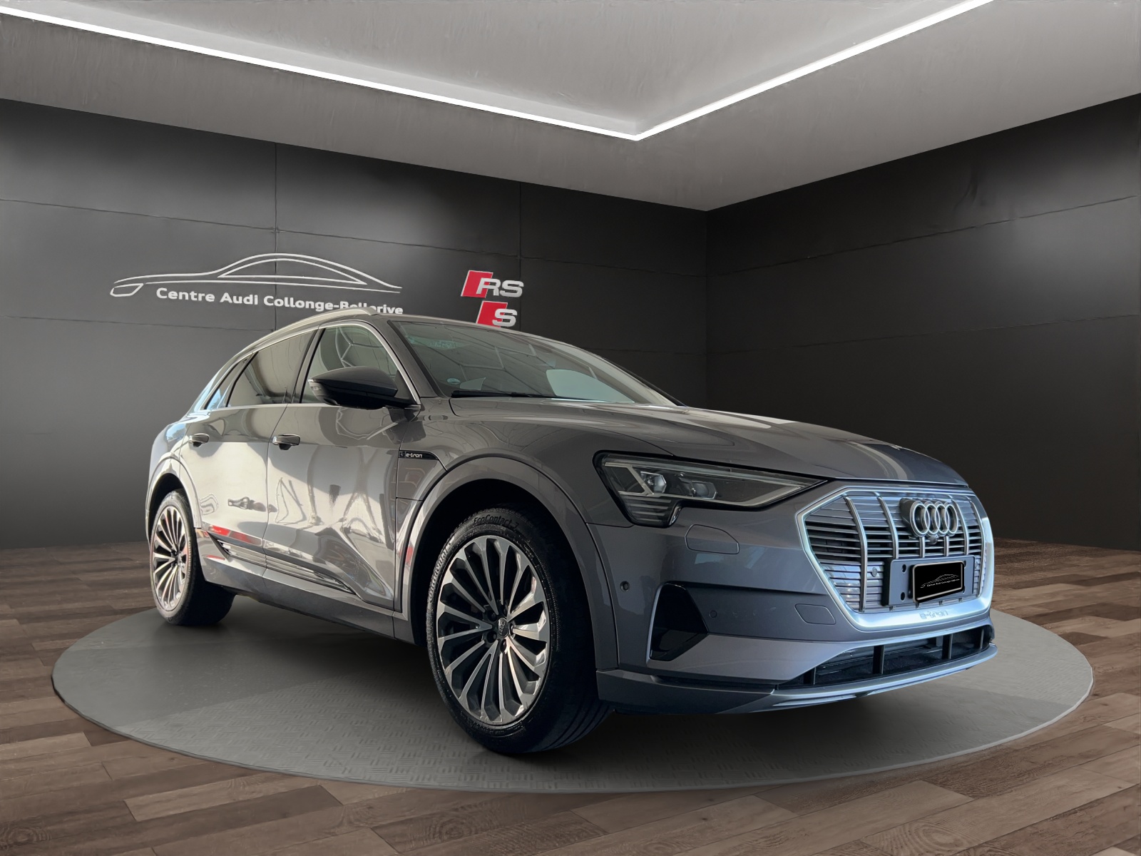 AUDI e-tron 55 Advanced quattro-image-7