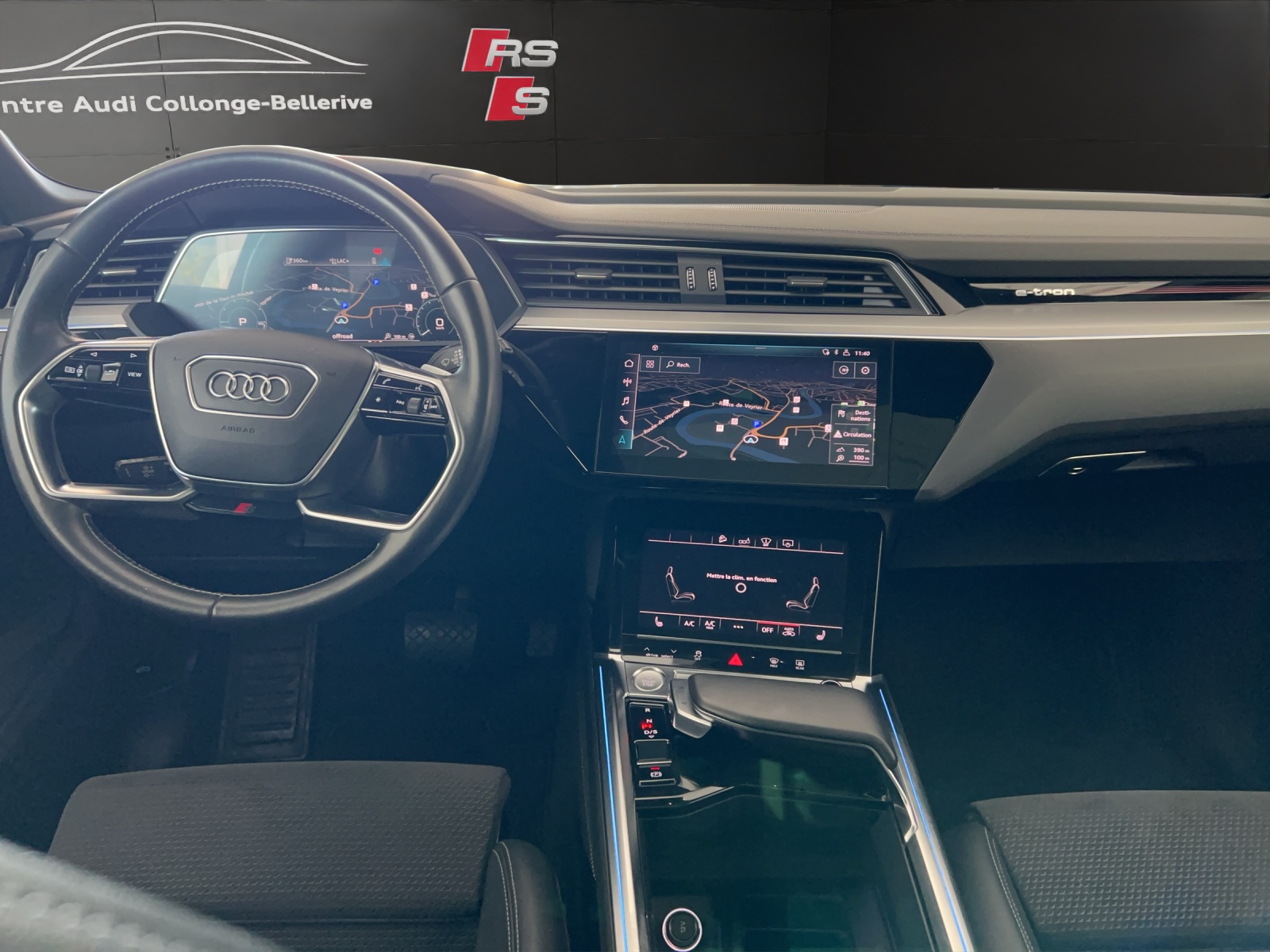 AUDI e-tron 55 Advanced quattro-image-12