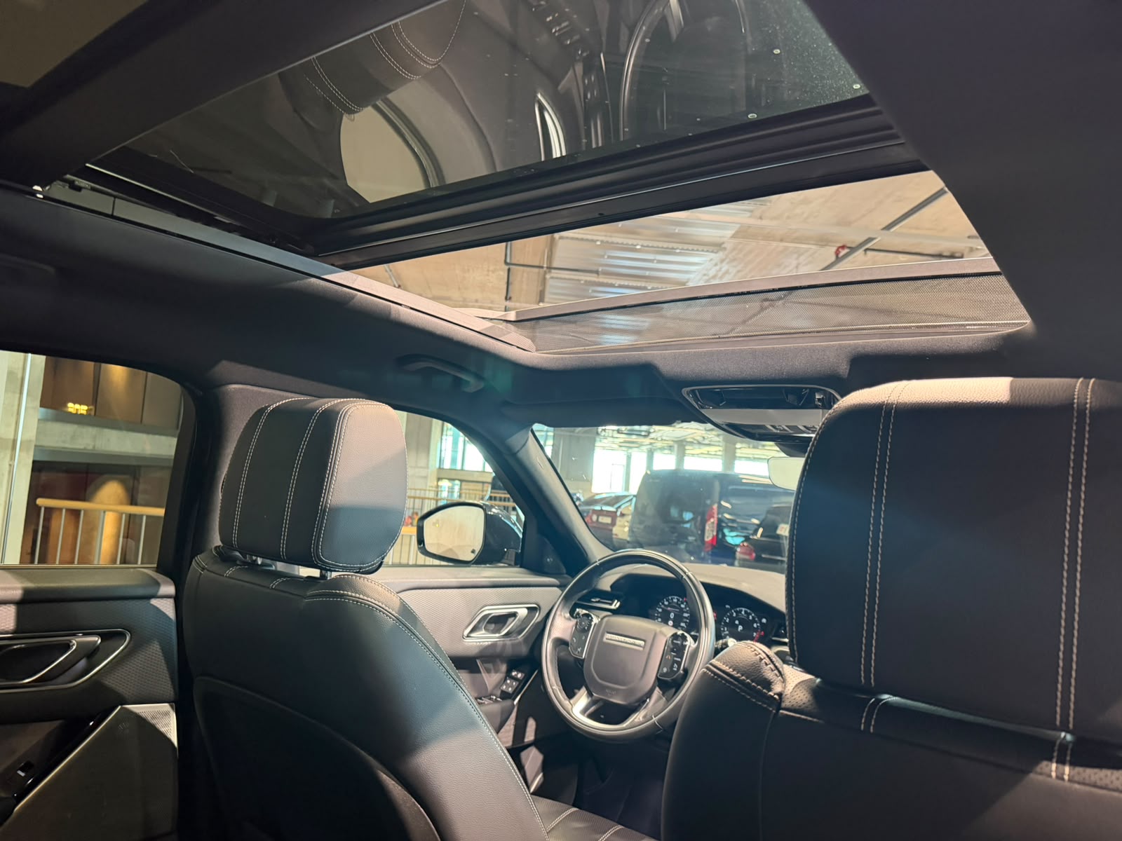 LAND ROVER Range Rover Velar R-Dynamic P 380 HSE Automatic (CH)-image-20