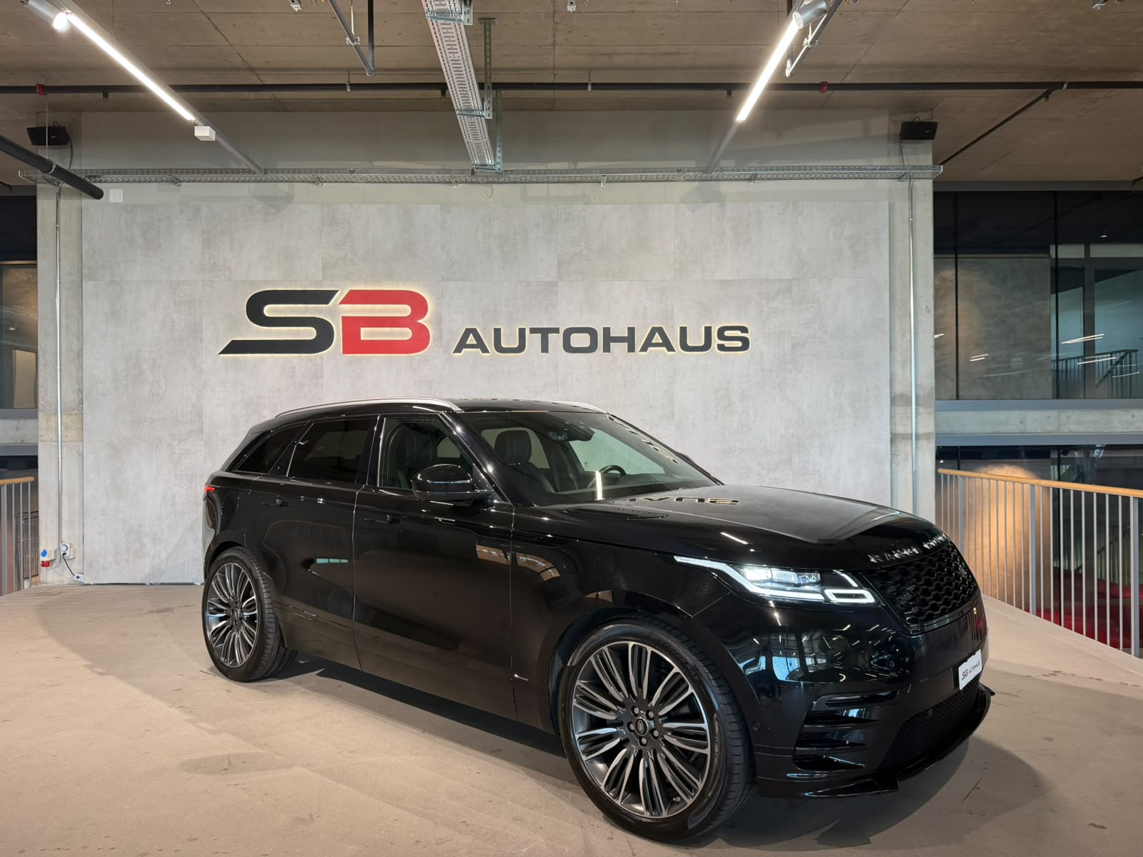 LAND ROVER Range Rover Velar R-Dynamic P 380 HSE Automatic (CH)