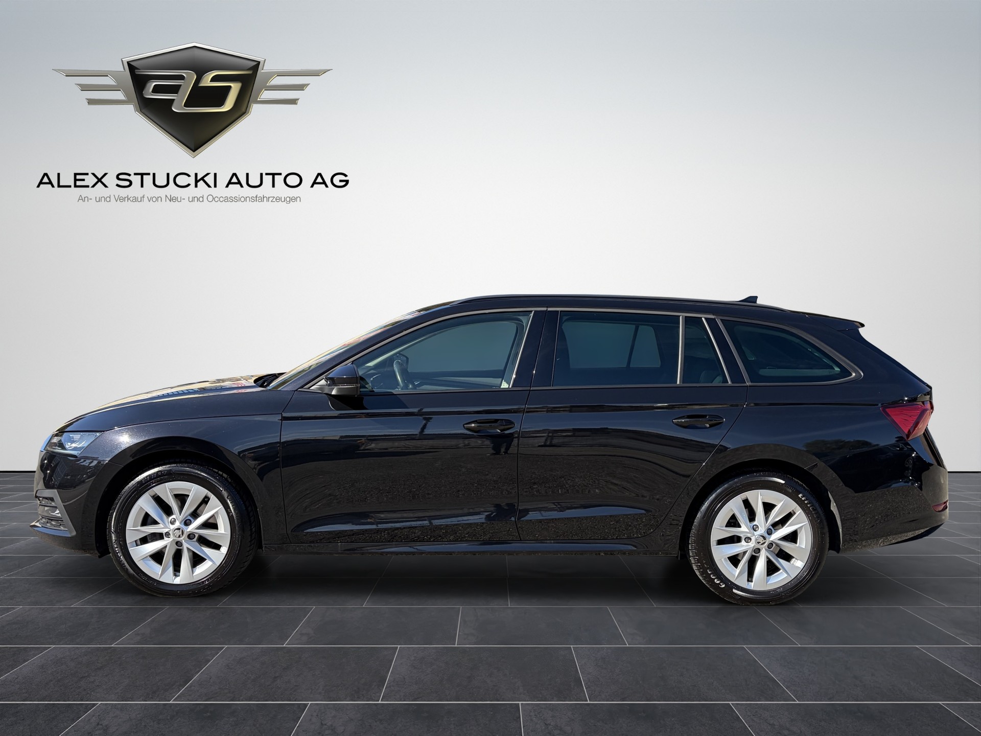 SKODA Octavia Combi 2.0 TSI Ambition DSG 4x4-image-4