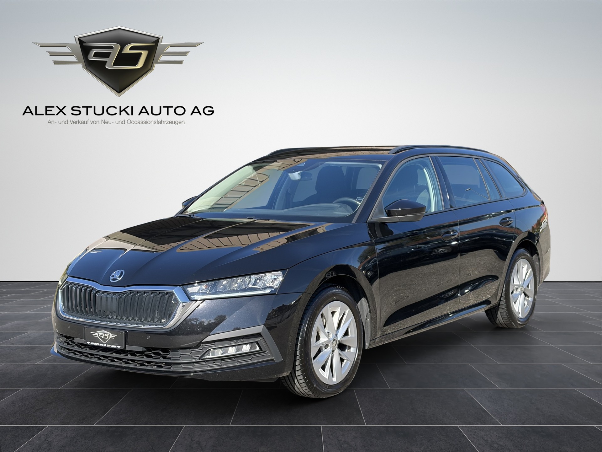 SKODA Octavia Combi 2.0 TSI Ambition DSG 4x4-image-2