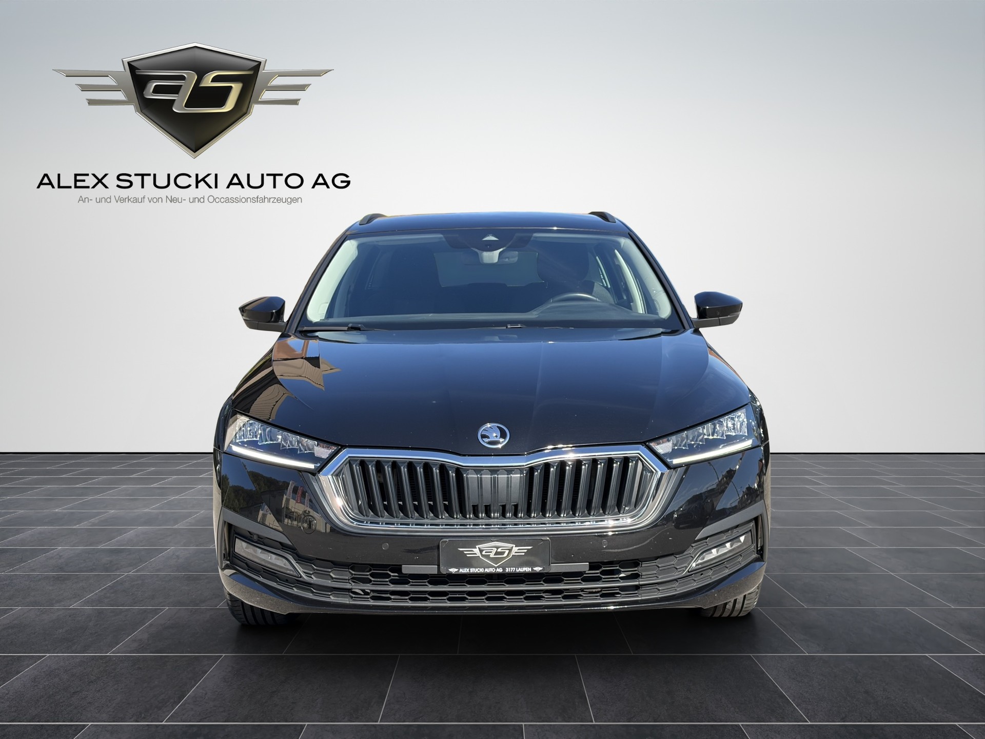 SKODA Octavia Combi 2.0 TSI Ambition DSG 4x4-image-1