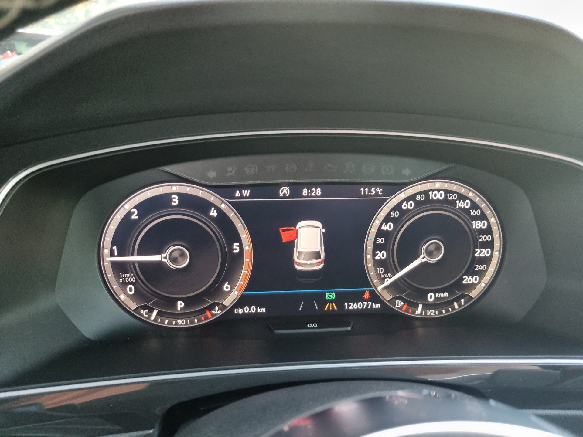 VW Tiguan 2.0 TDI SCR Highline 4Motion DSG-image-13