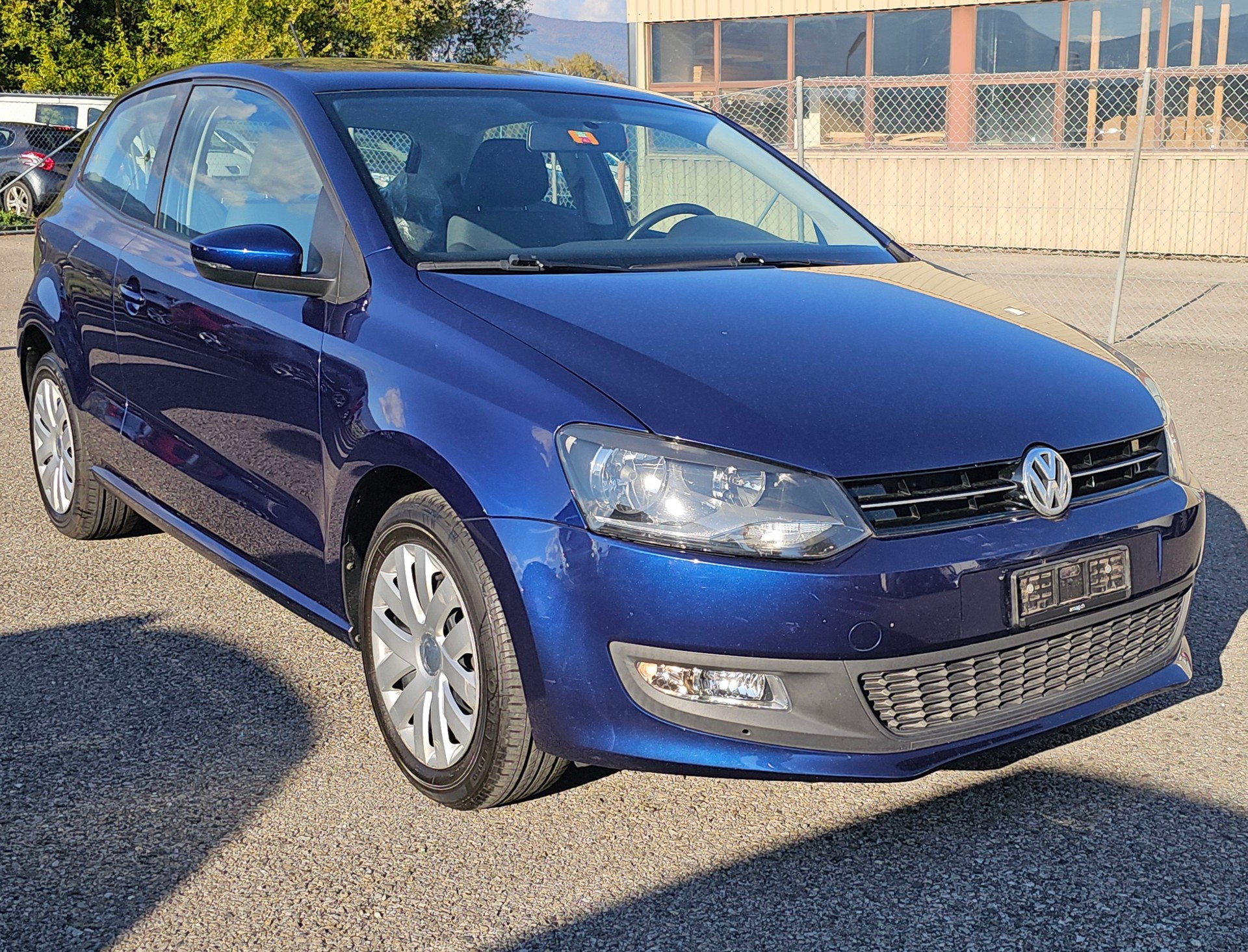 VW Polo 1.2 12V BlueMotion Technology Trendline-image-2