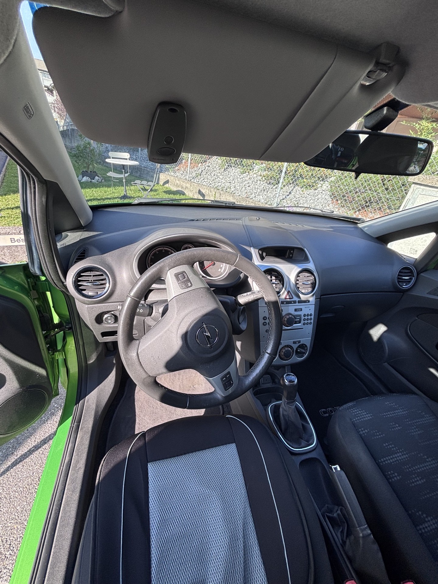 OPEL Corsa 1.4i 16V TP Color Ed.-image-5