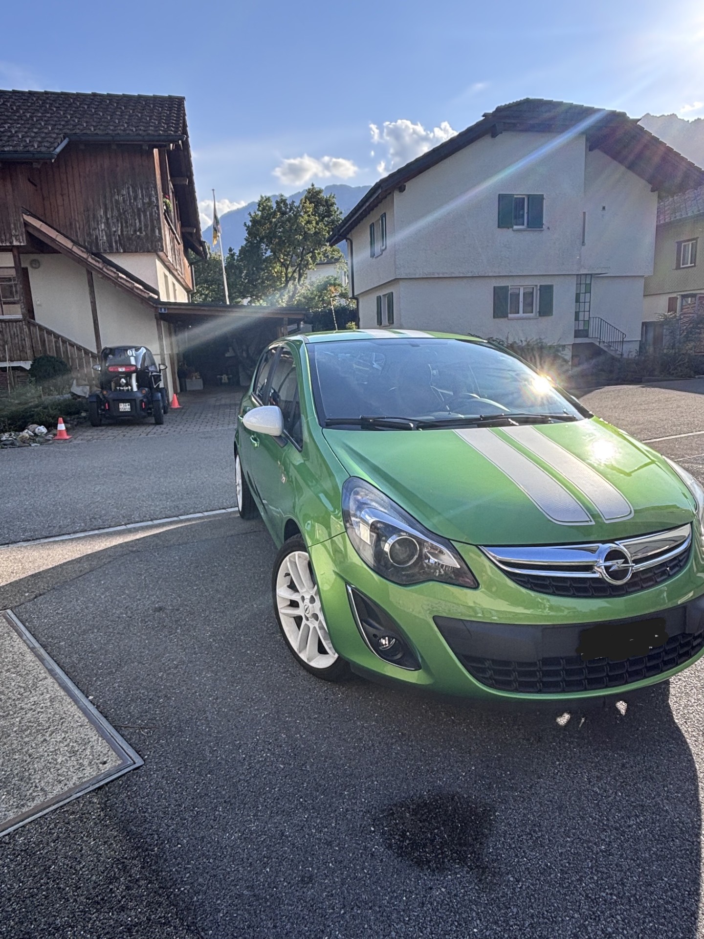 OPEL Corsa 1.4i 16V TP Color Ed.-image-0