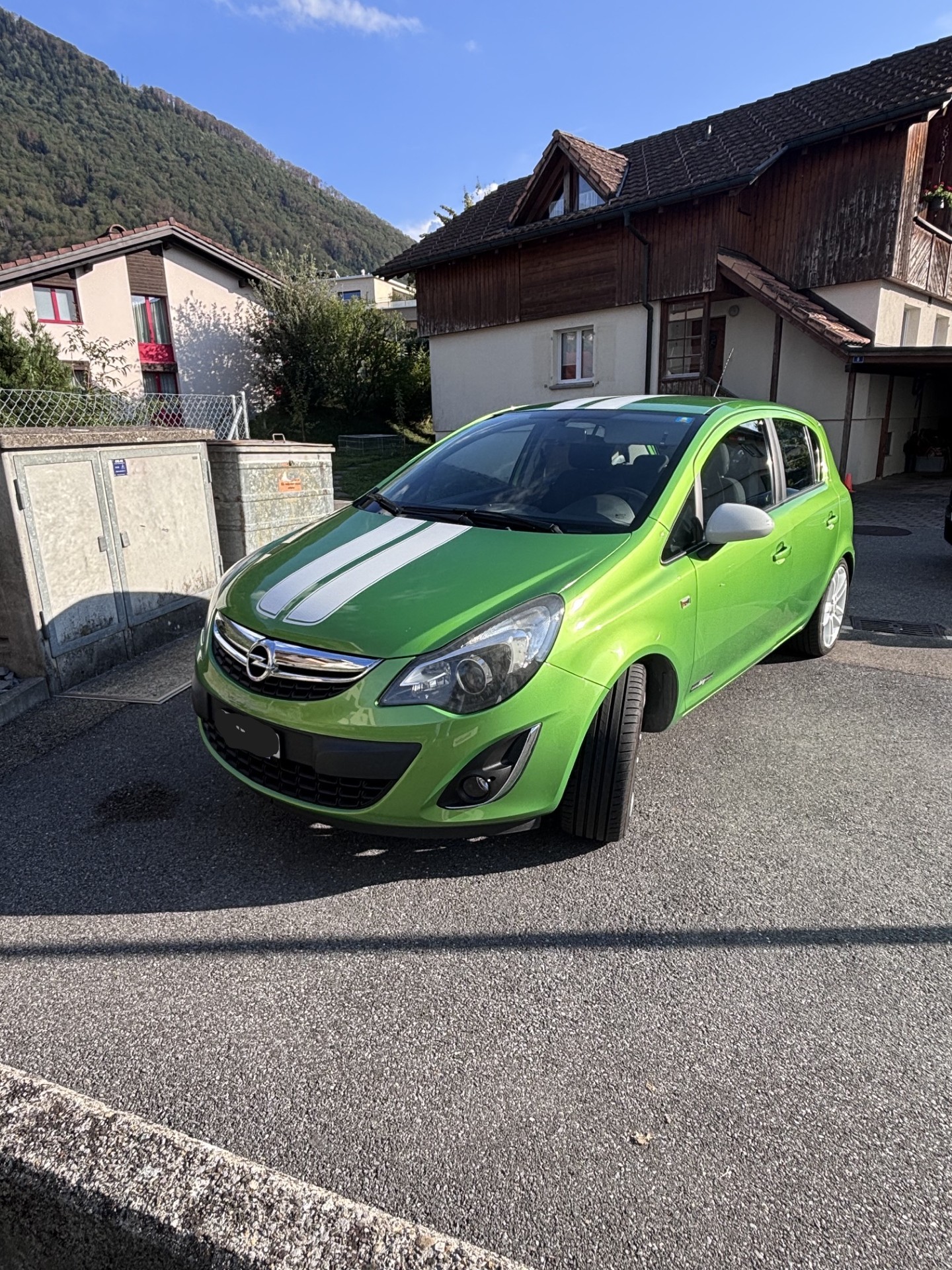 OPEL Corsa 1.4i 16V TP Color Ed.-image-1