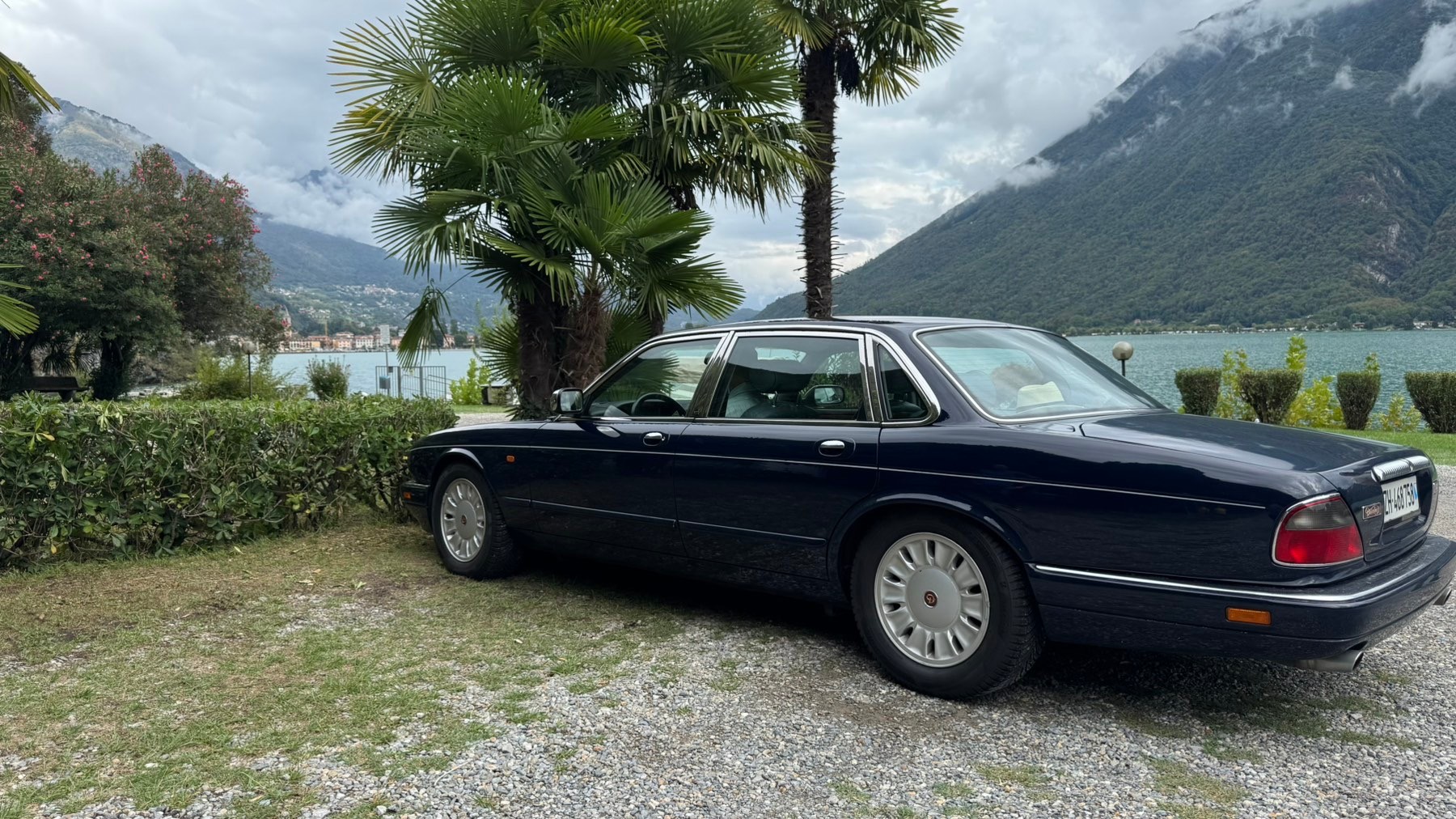JAGUAR Double Six-image-0