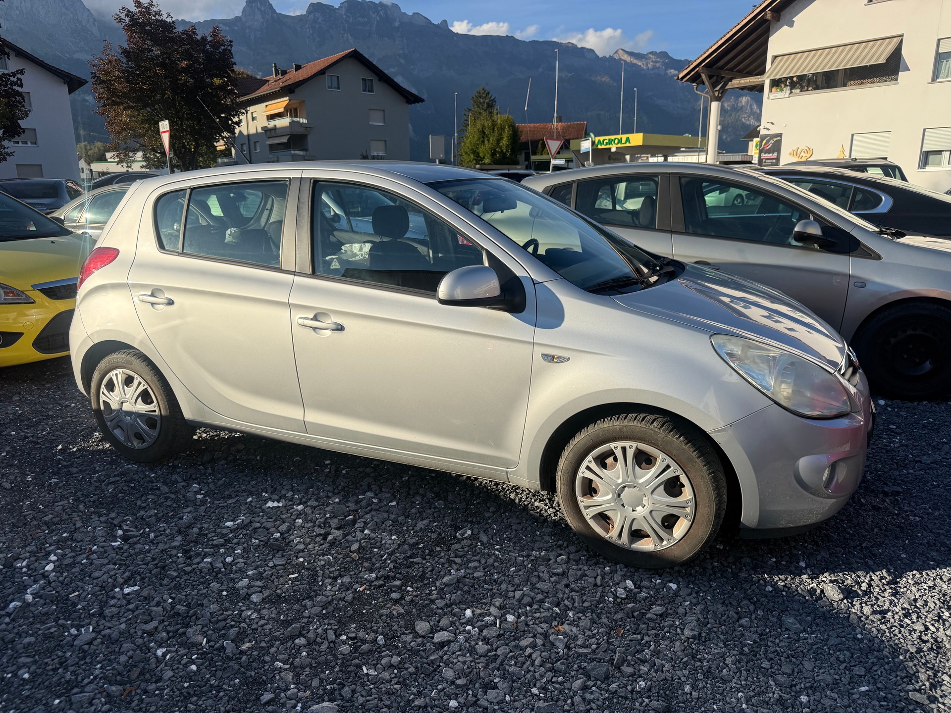 HYUNDAI i20 1.4 Style-image-1
