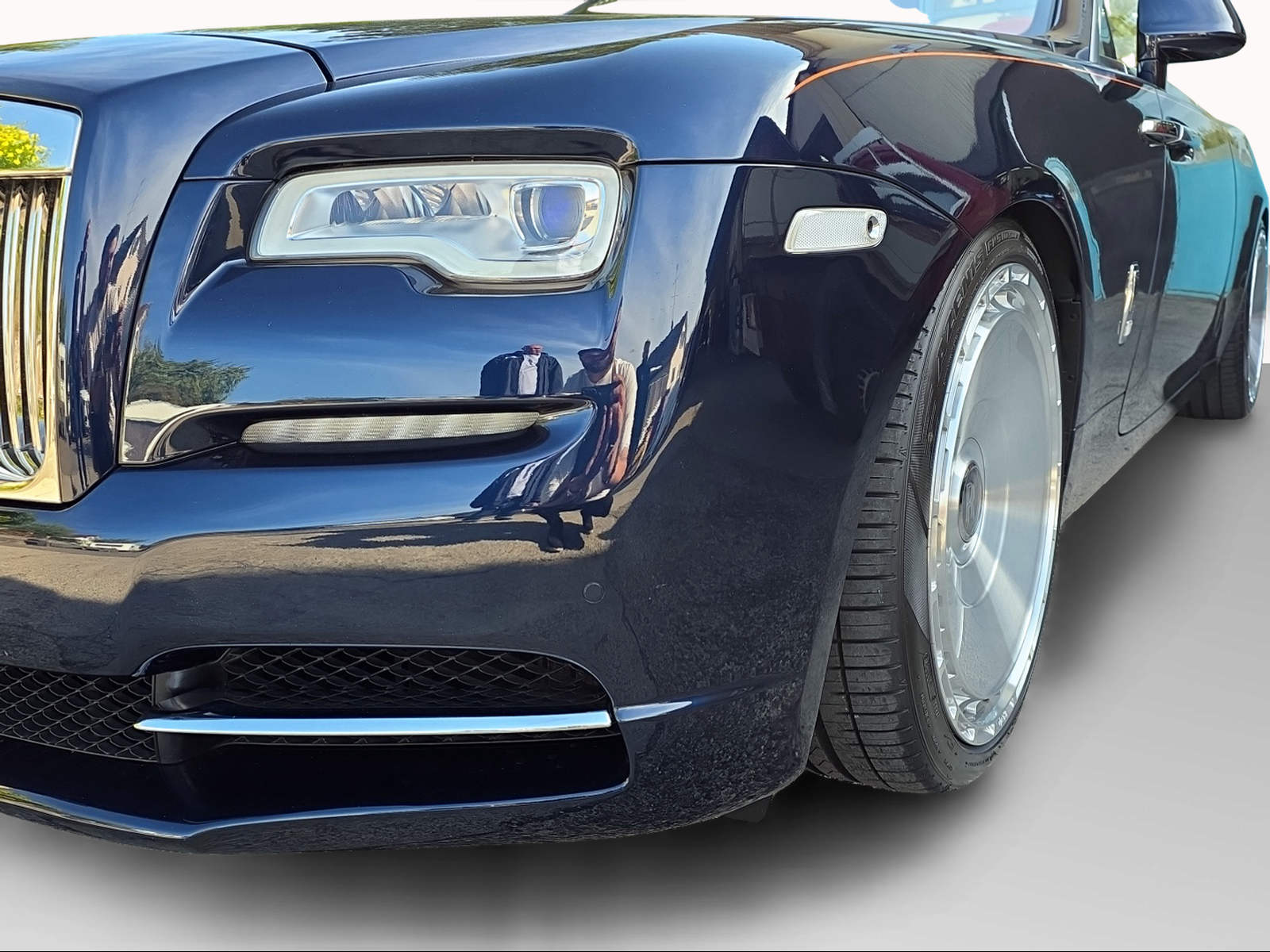 ROLLS-ROYCE Dawn 6.6 V12-image-1