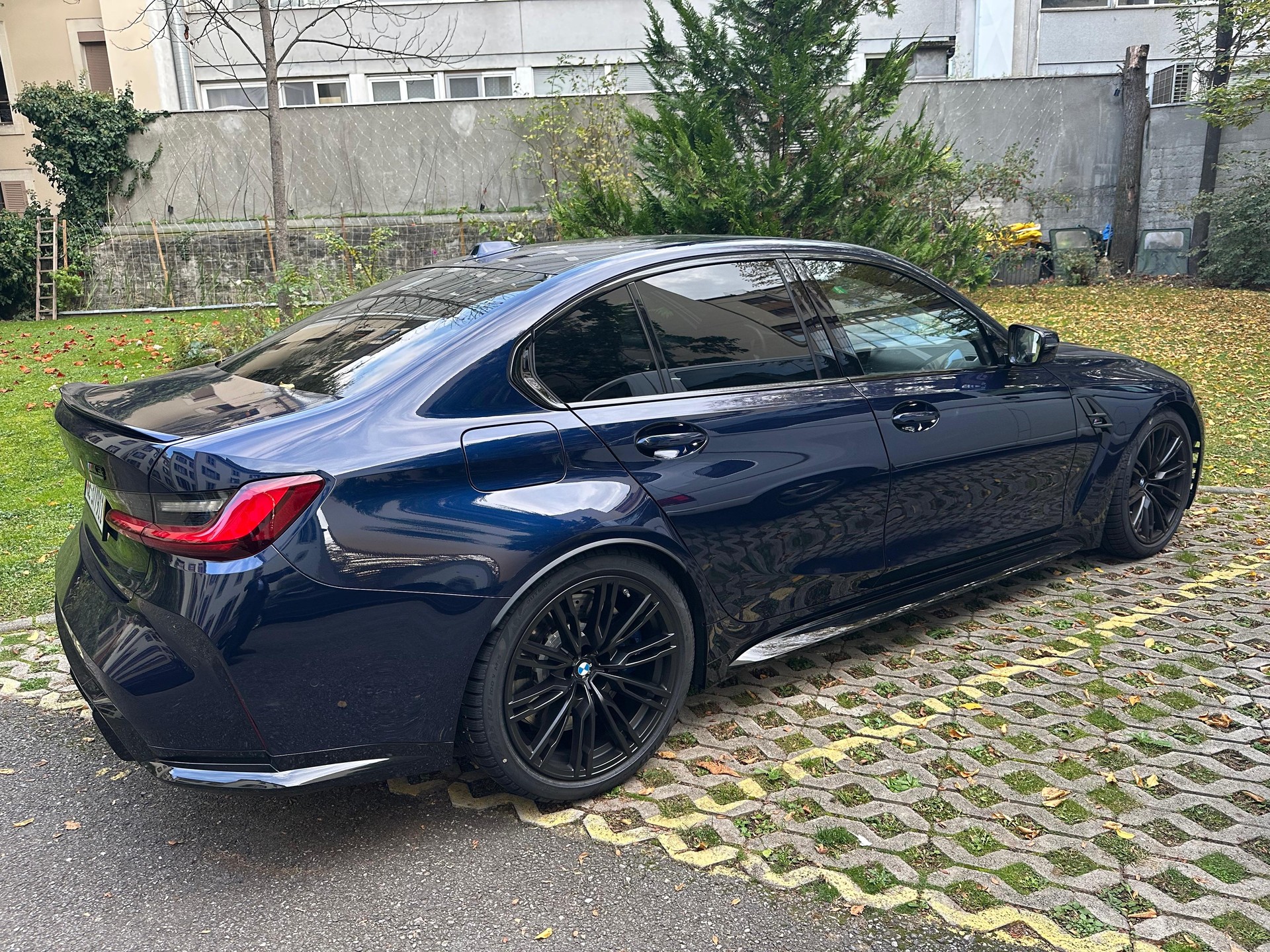 BMW M3 Competition xDrive-image-2