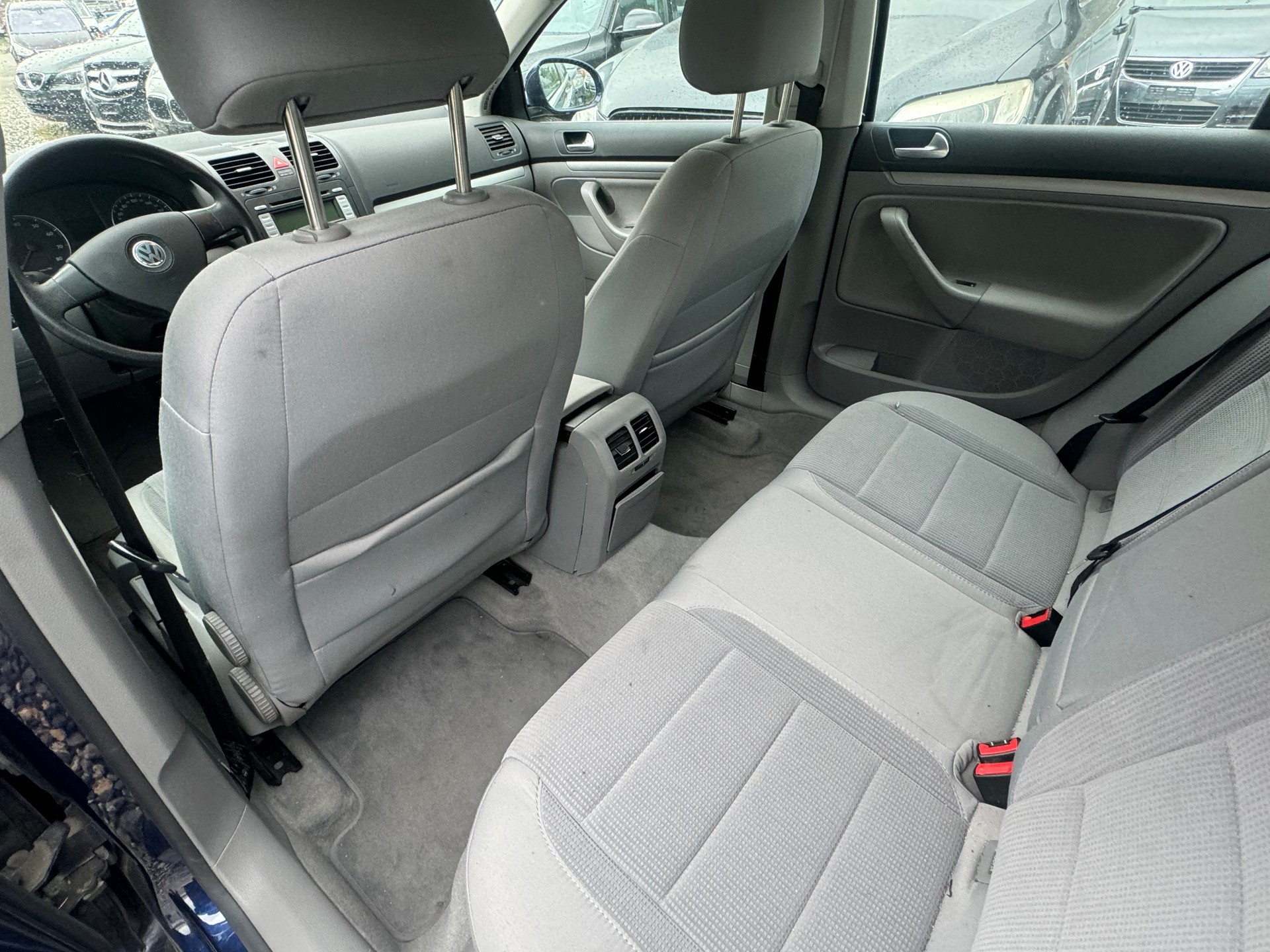 VW Jetta 2.0 FSI Sportline-image-14